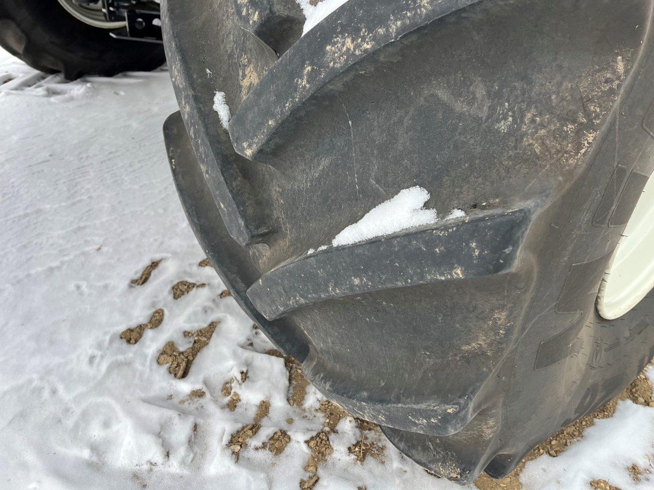 2021 New Holland CR8.90 Combine