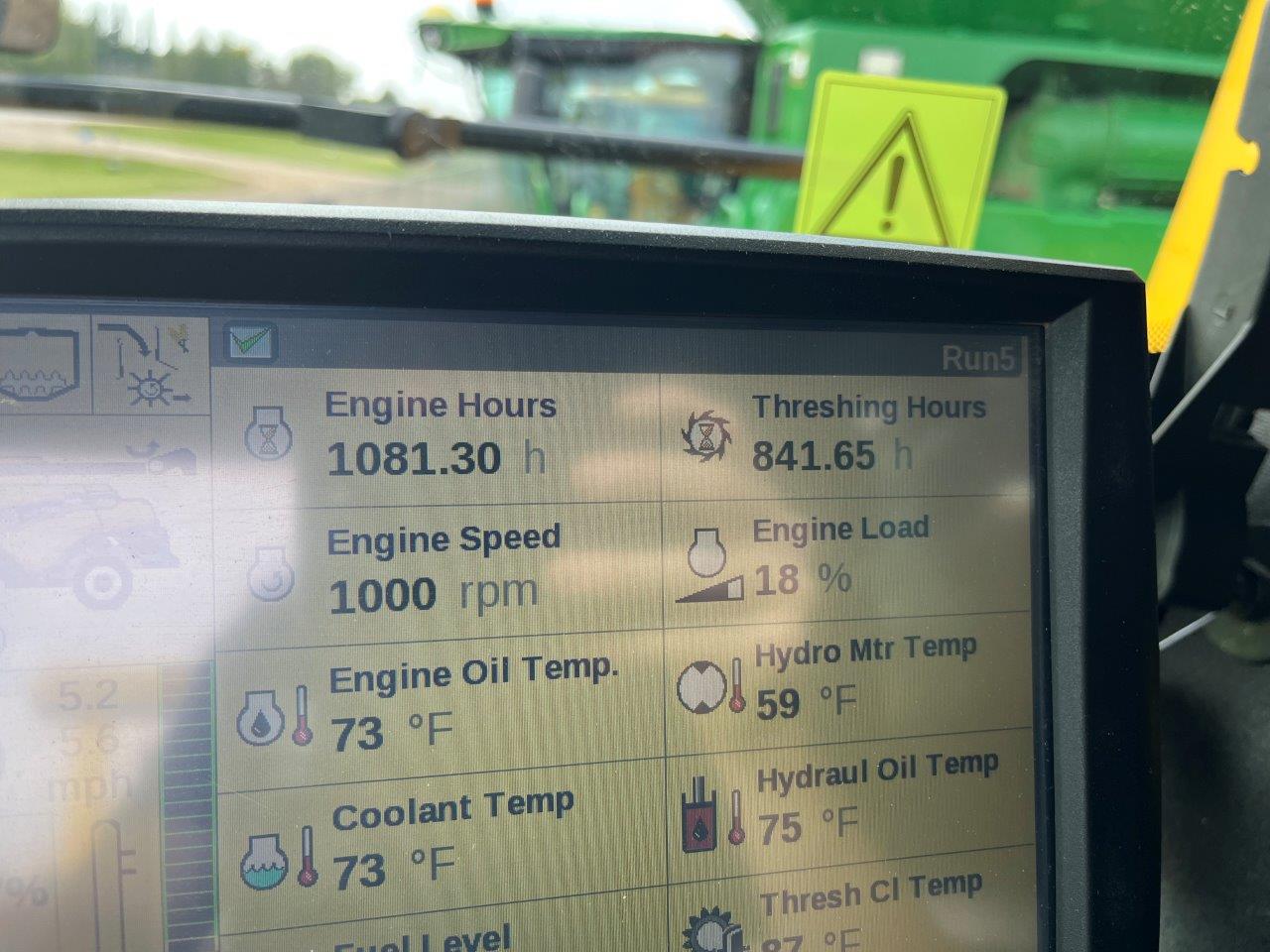 2021 New Holland CR8.90 Combine