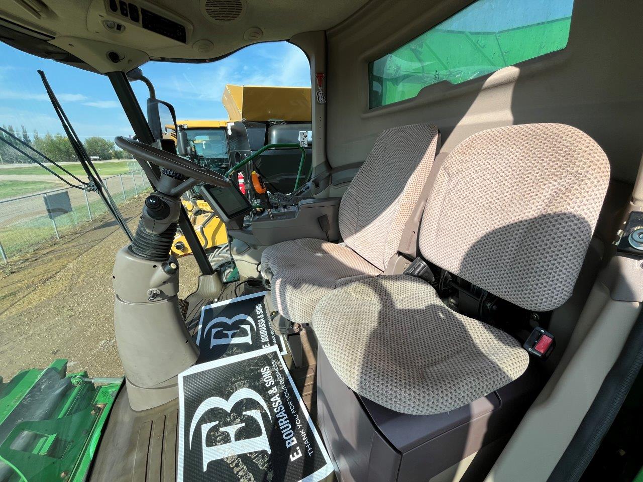 2012 John Deere S680 Combine
