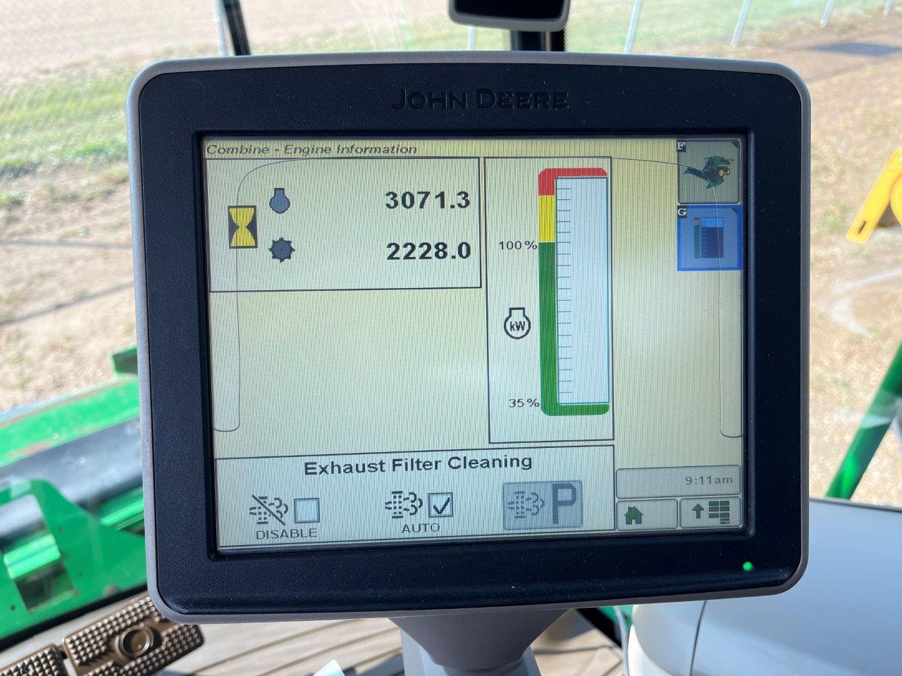 2012 John Deere S680 Combine