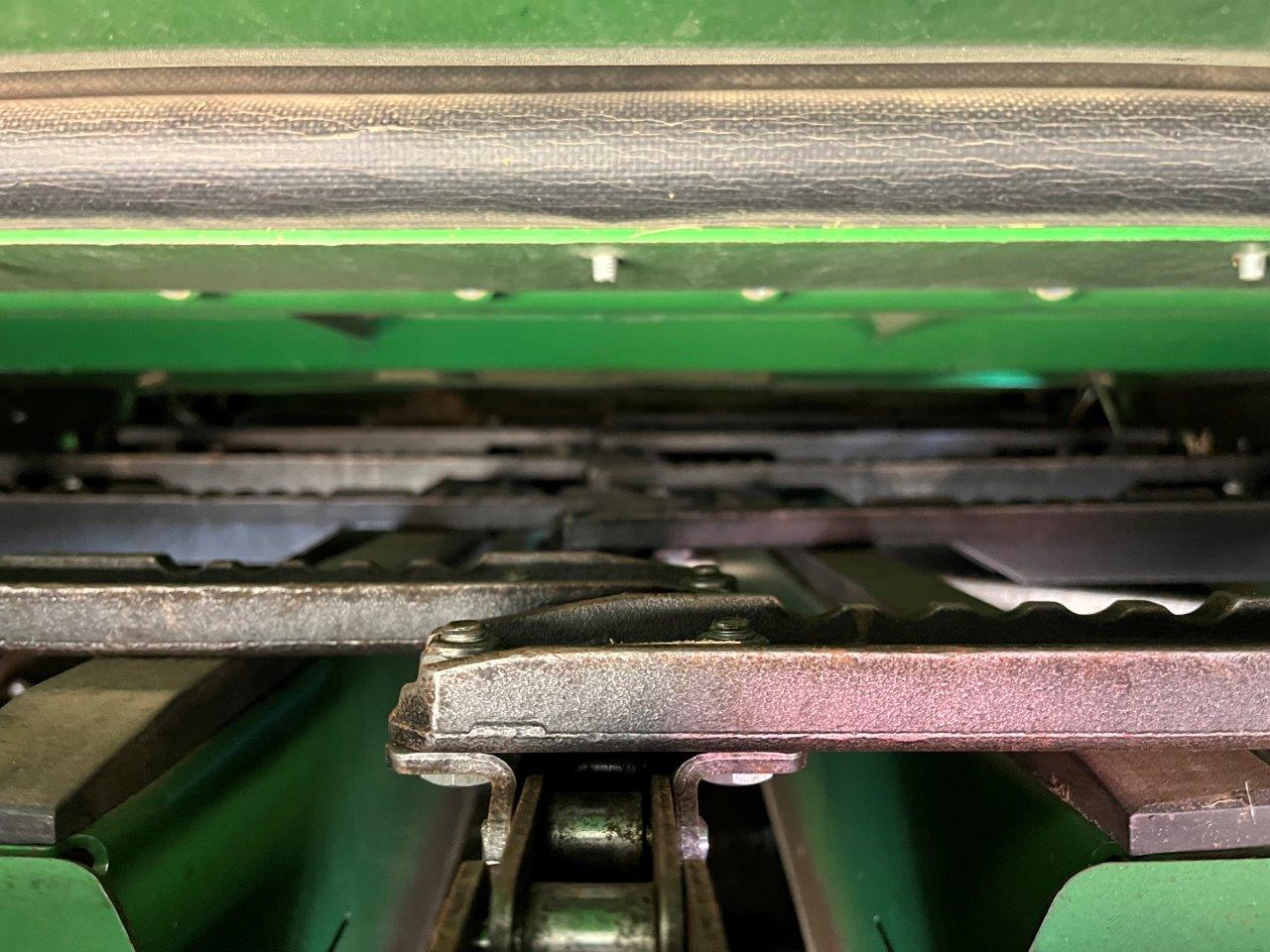 2012 John Deere S680 Combine