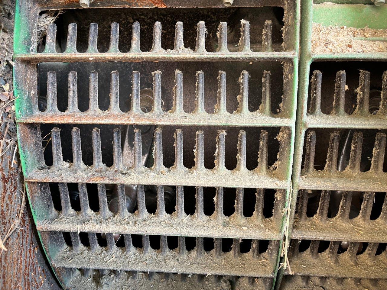 2012 John Deere S680 Combine