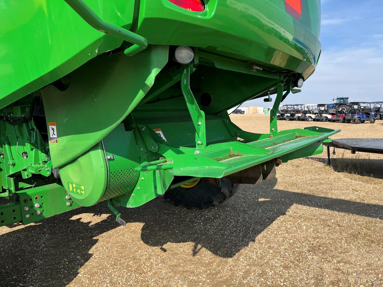 2012 John Deere S680 Combine