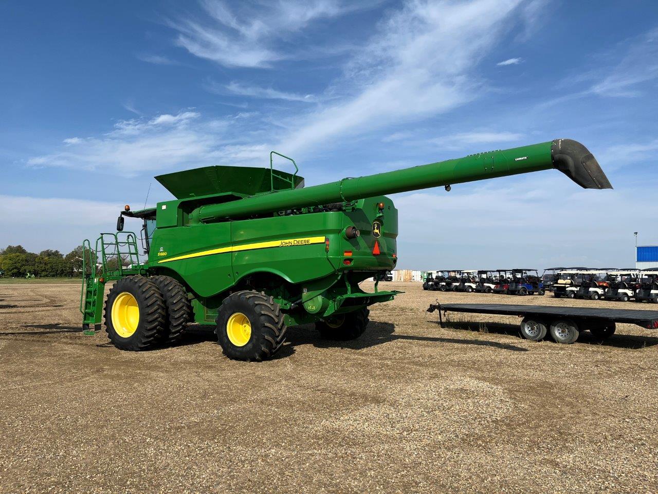 2012 John Deere S680 Combine