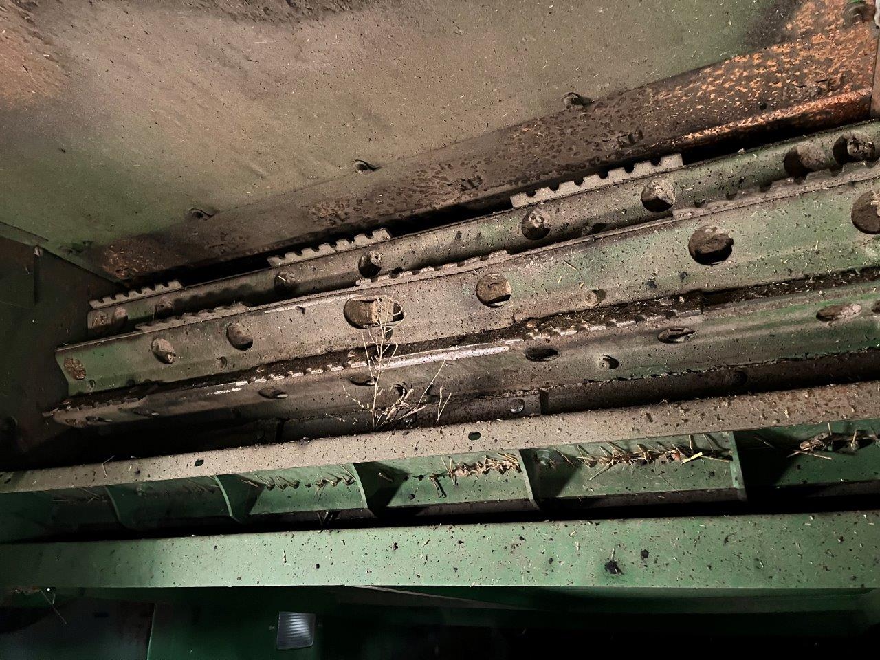 2012 John Deere S680 Combine