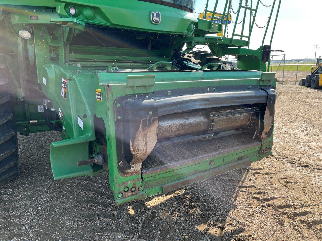 2012 John Deere S680 Combine