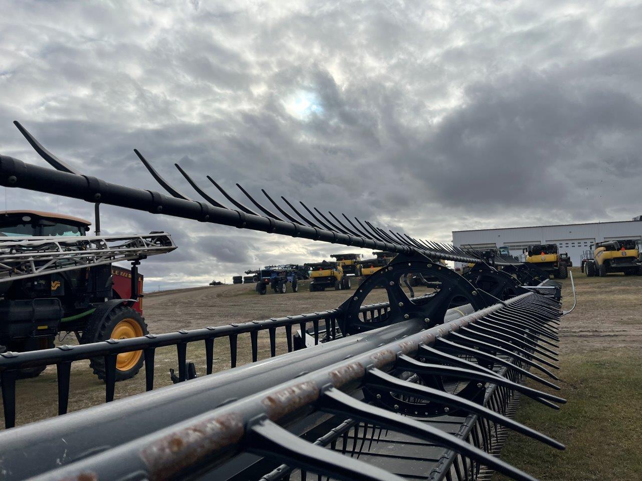 2017 MacDon FD75-40 JD DK Header Draper Flex