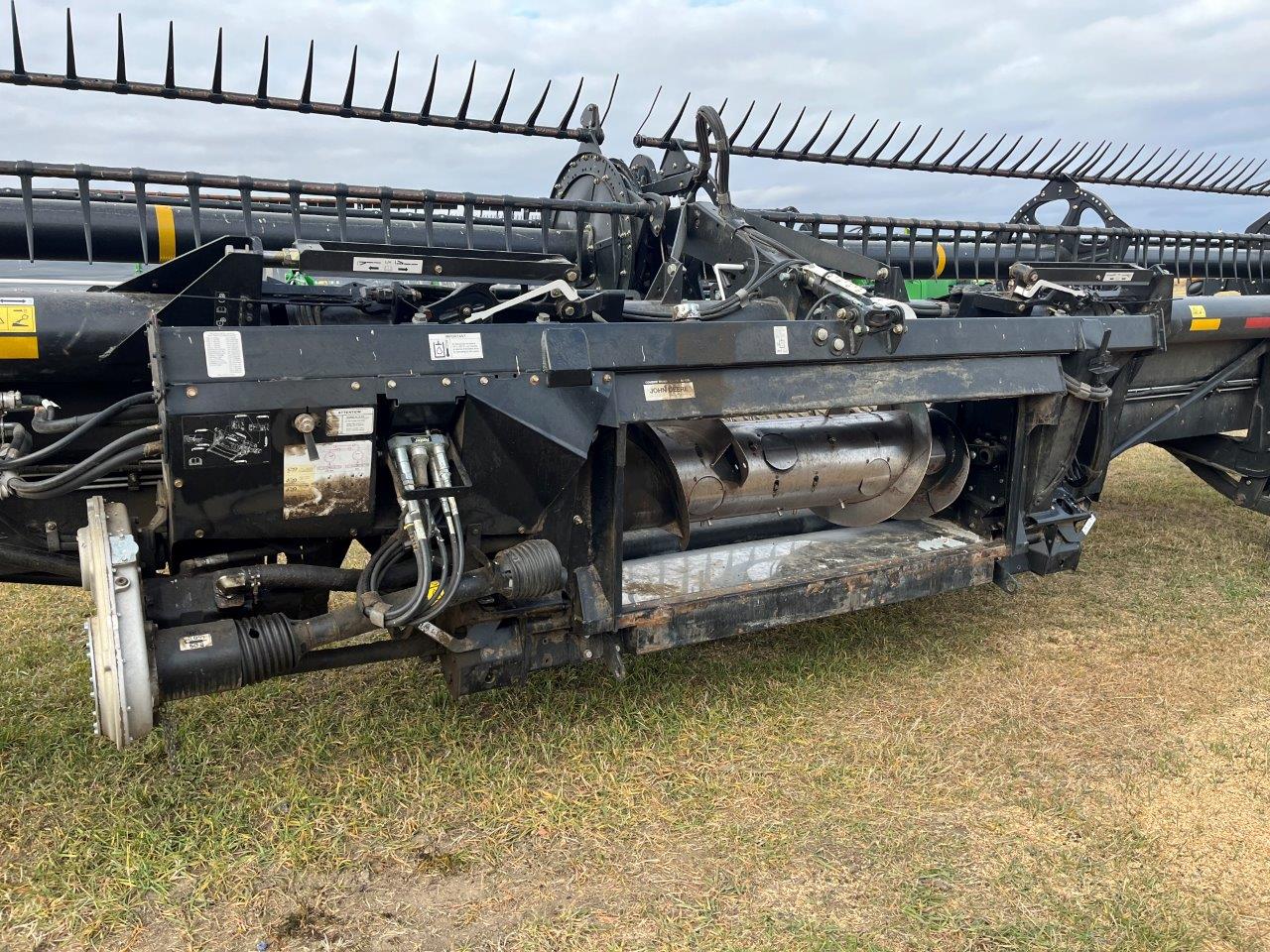 2017 MacDon FD75-40 JD DK Header Draper Flex