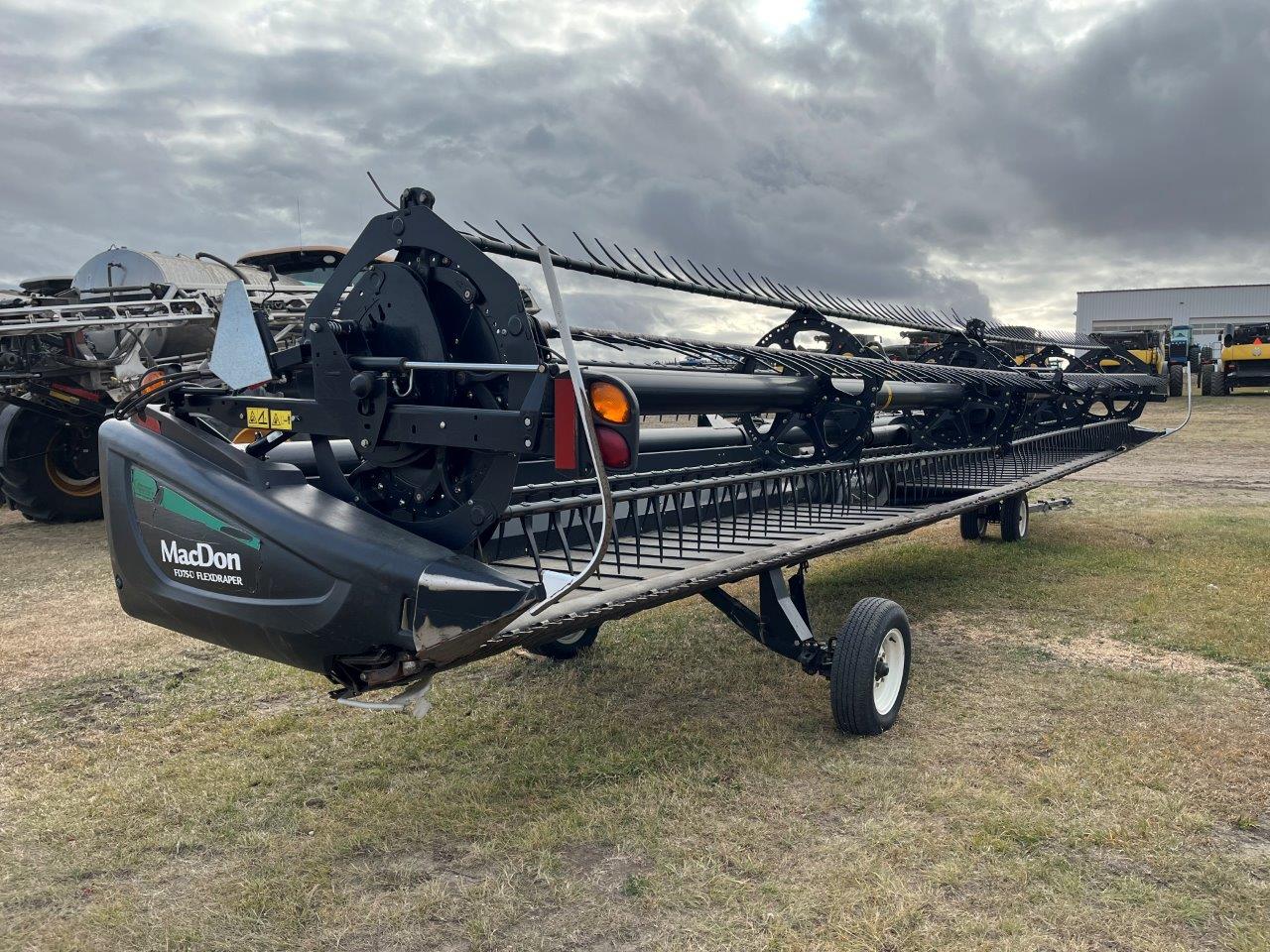 2017 MacDon FD75-40 JD DK Header Draper Flex