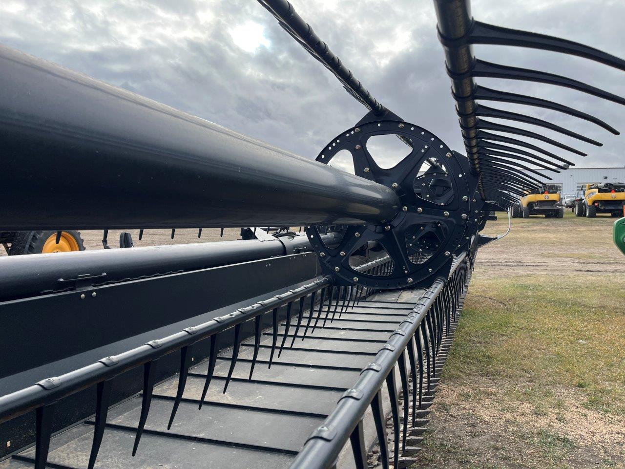 2017 MacDon FD75-40 JD DK Header Draper Flex