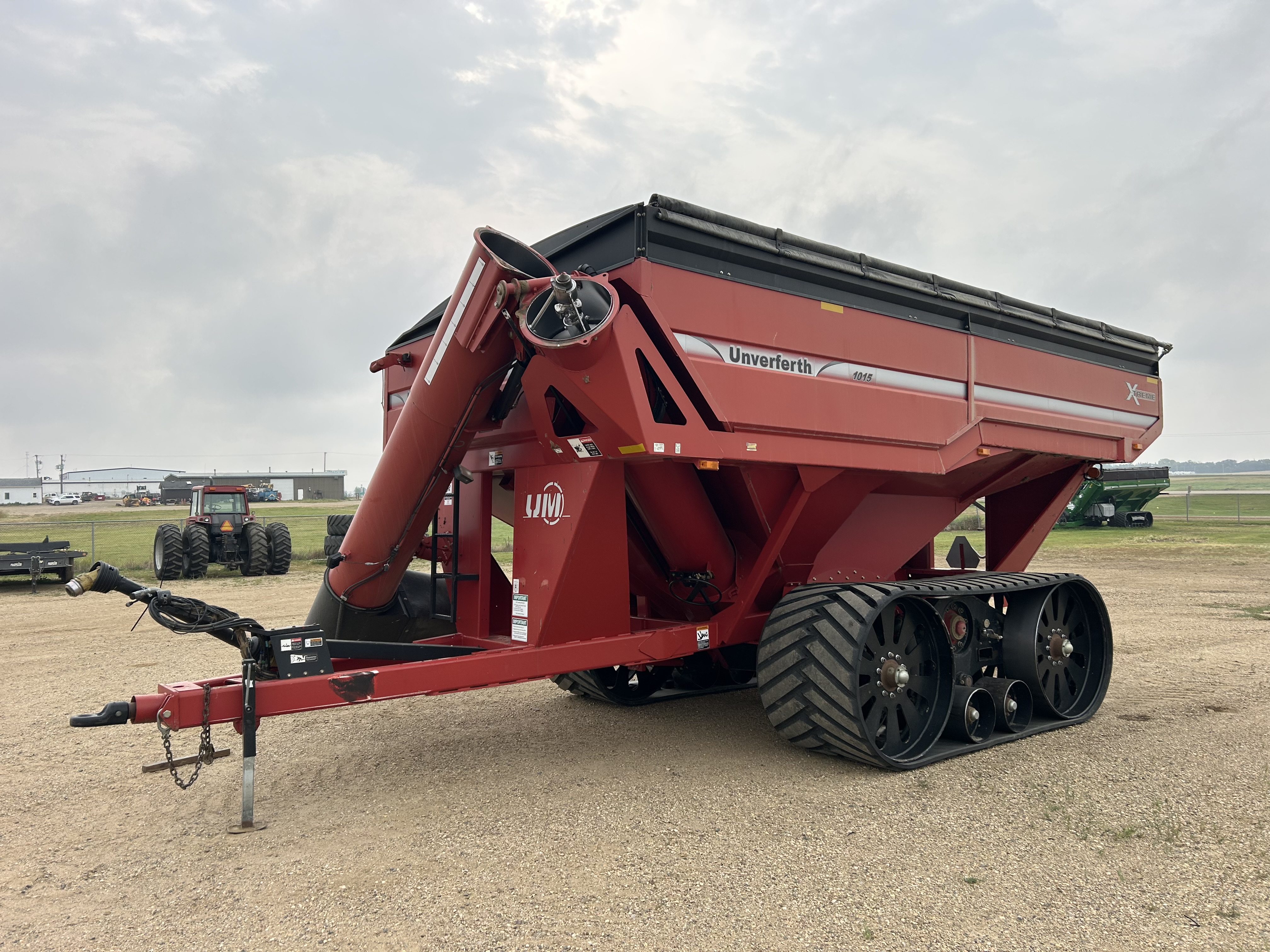 2011 Unverferth 1015 Grain Cart