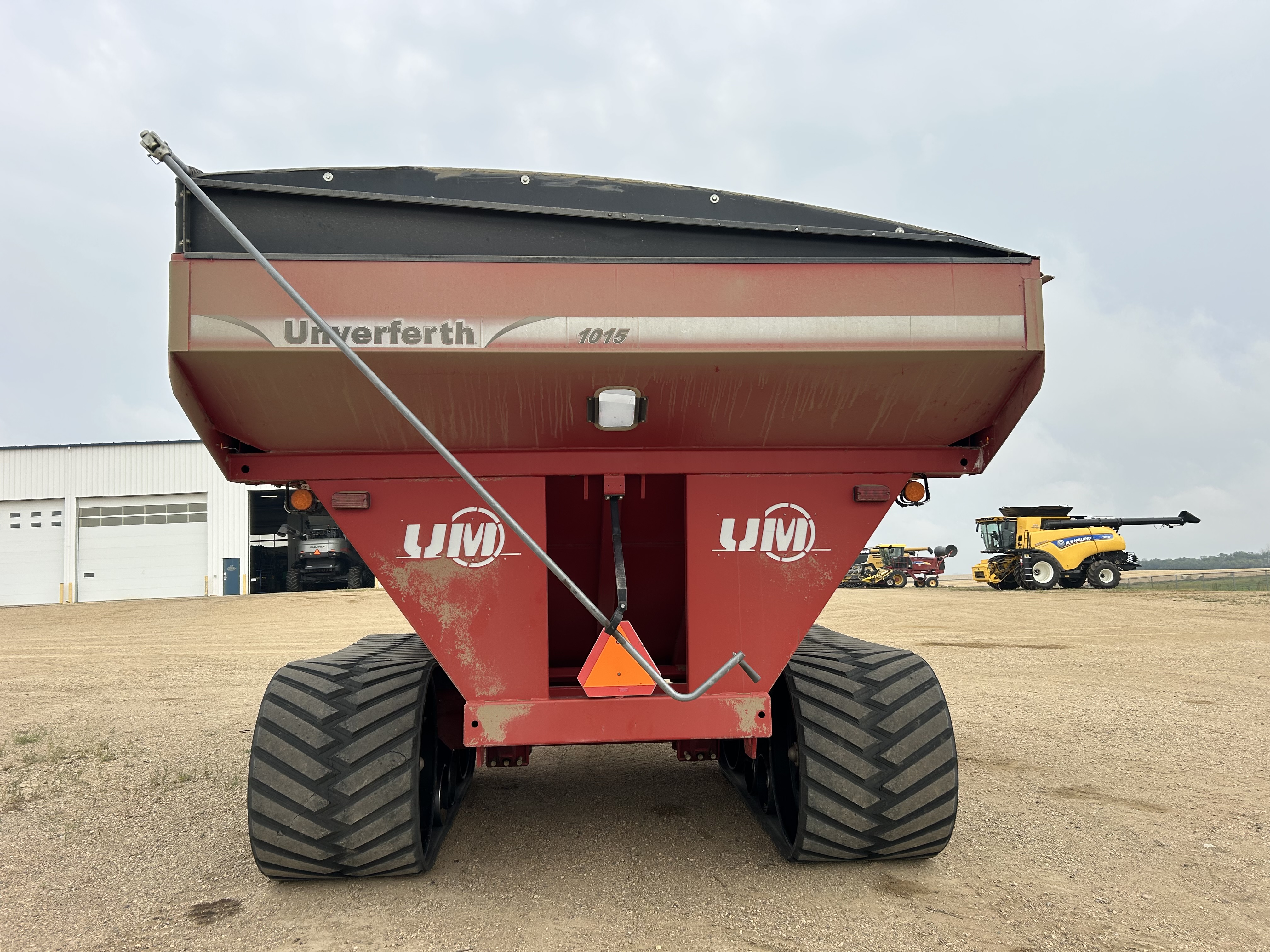 2011 Unverferth 1015 Grain Cart
