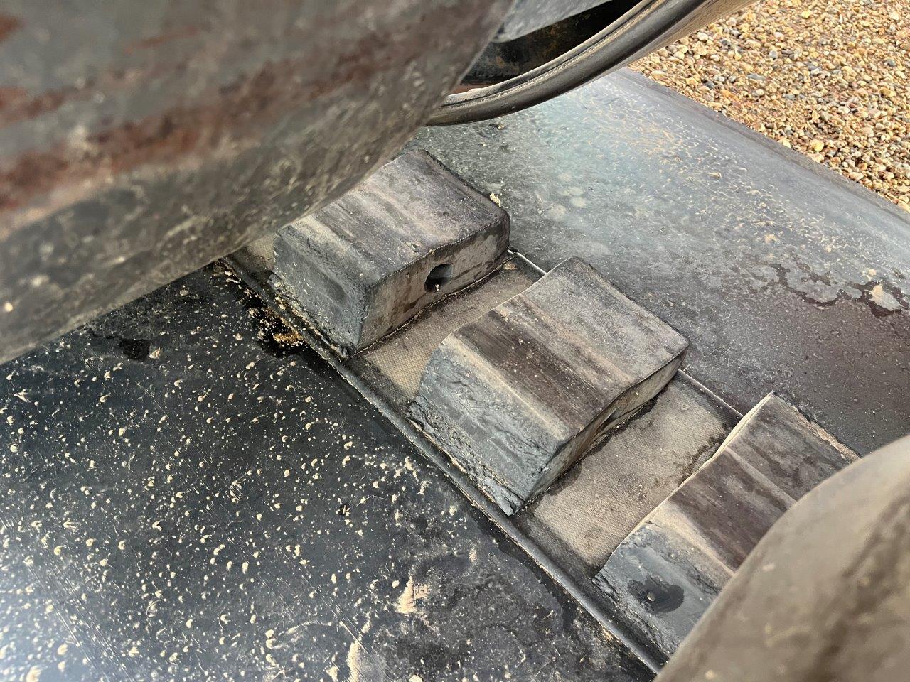 2011 Unverferth 1015 Grain Cart