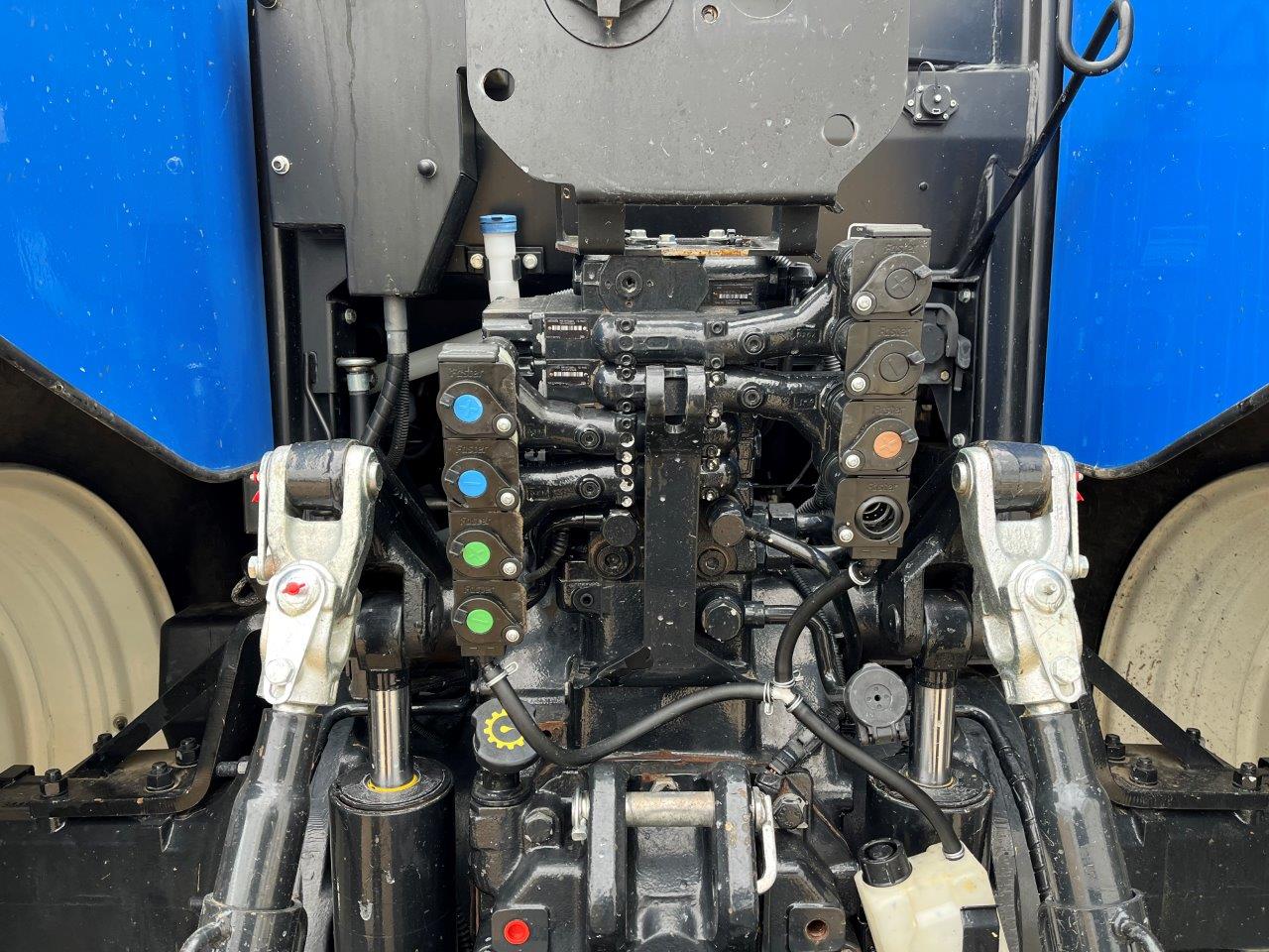 2019 New Holland T7.210 T4B Tractor