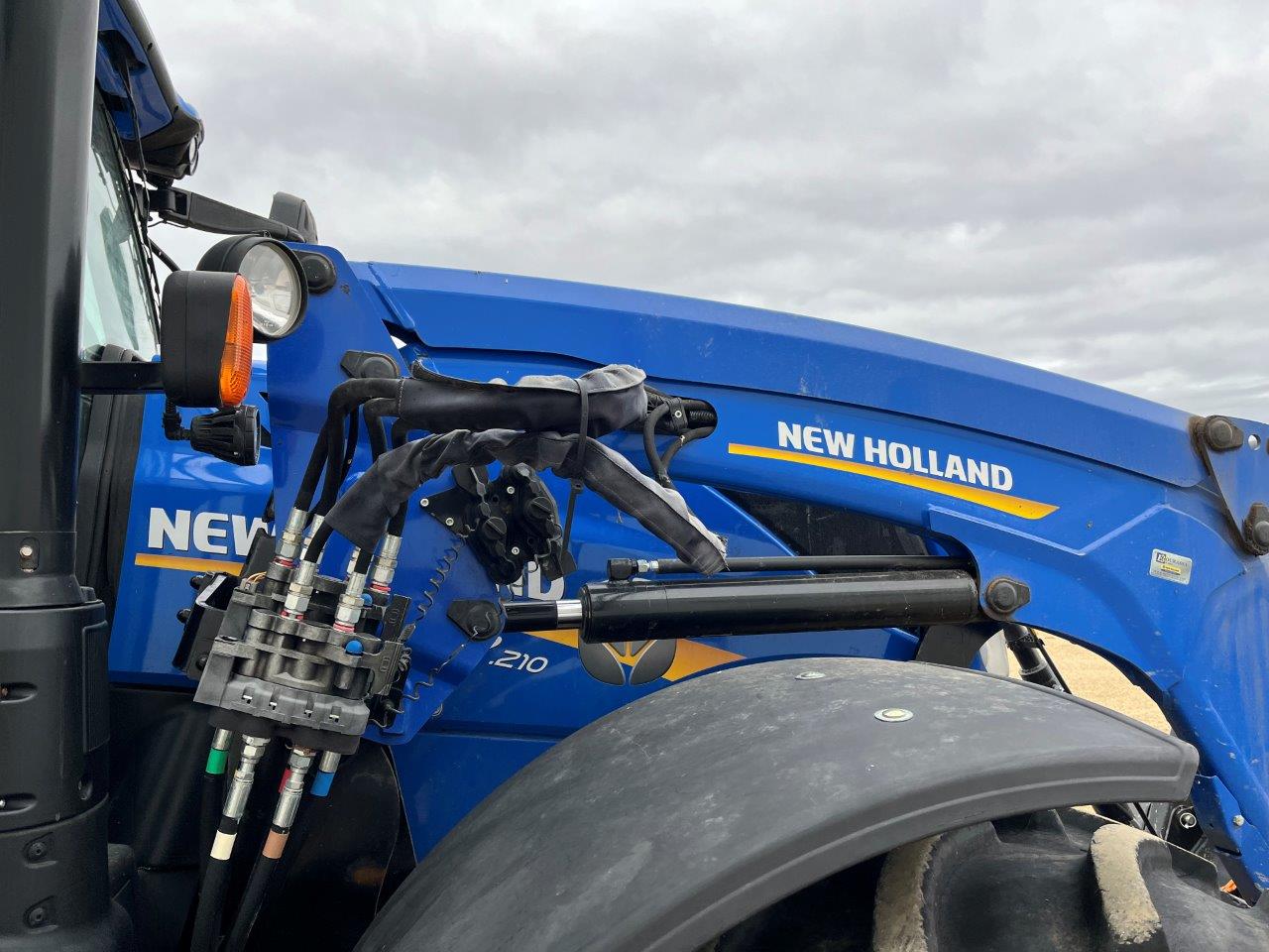 2019 New Holland T7.210 T4B Tractor