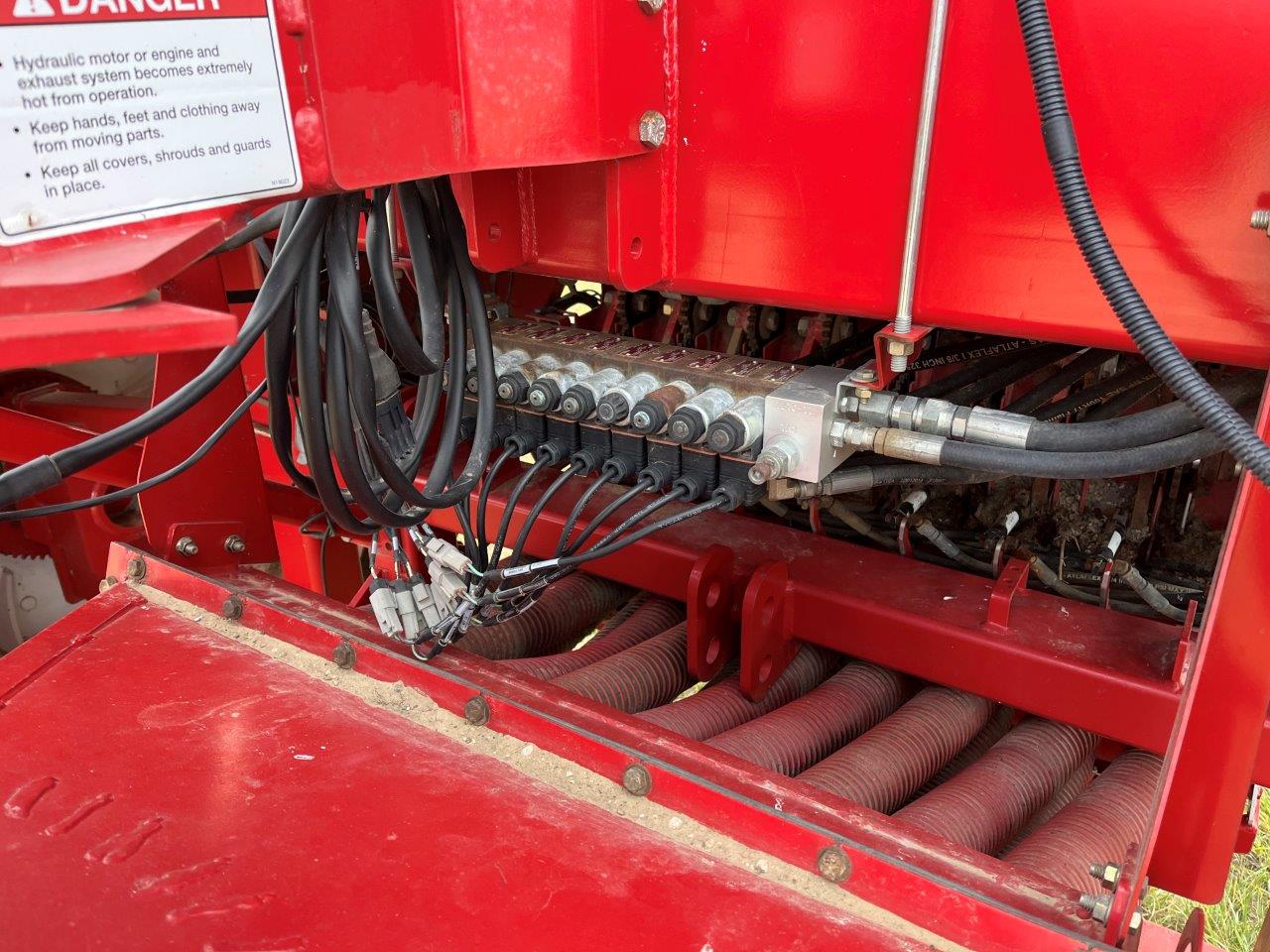 2014 Morris C2 CONTOUR 71' 12" w/ 9535 ICT Air Drill