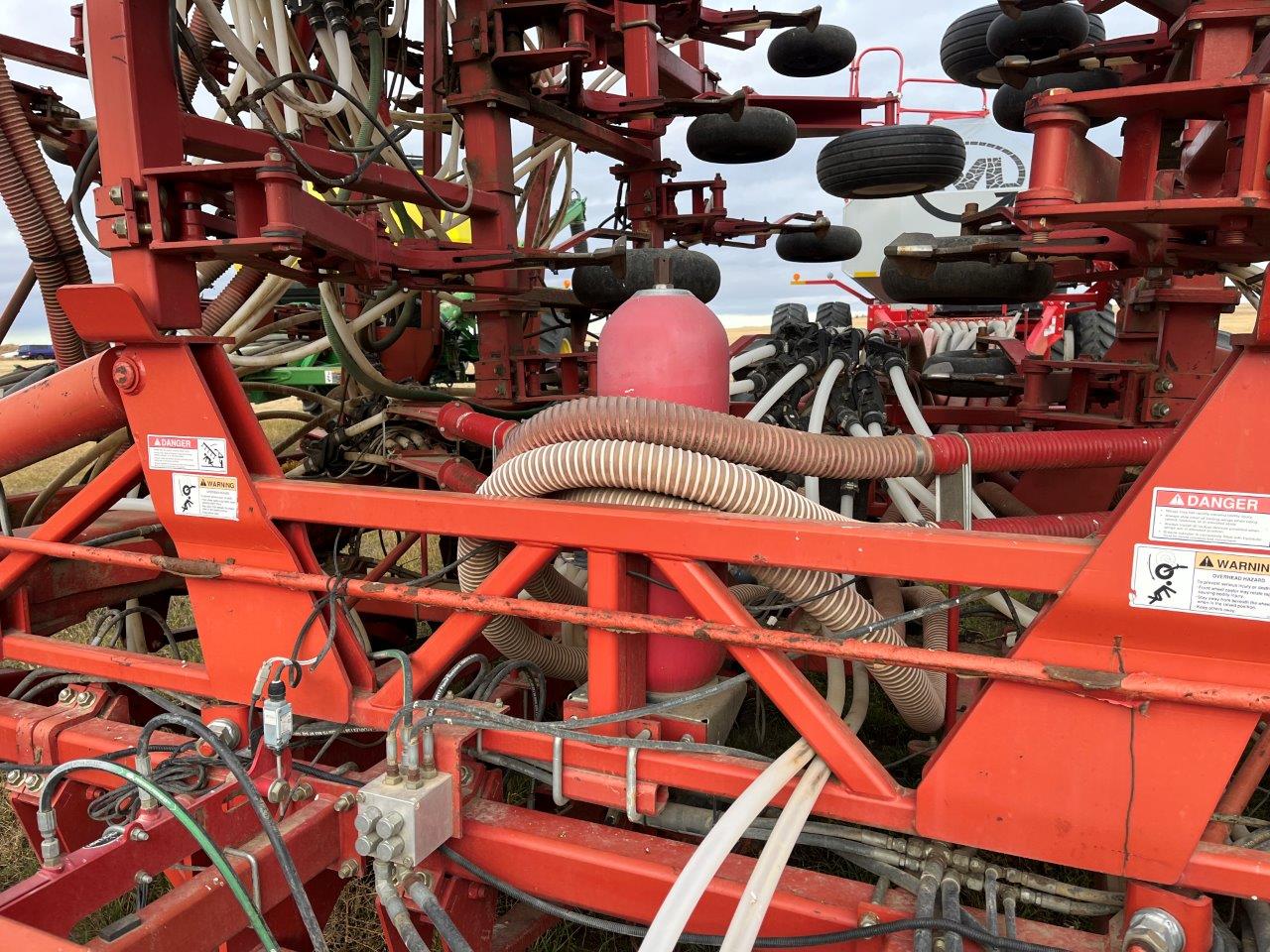 2014 Morris C2 CONTOUR 71' 12" w/ 9535 ICT Air Drill