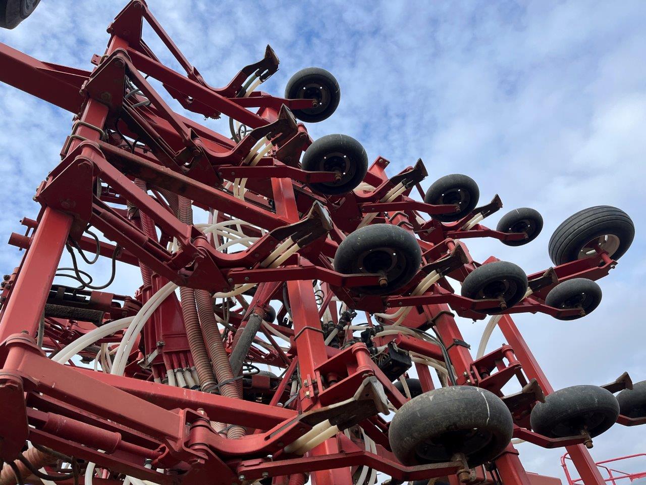 2014 Morris C2 CONTOUR 71' 12" w/ 9535 ICT Air Drill