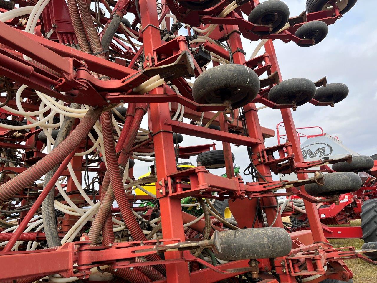 2014 Morris C2 CONTOUR 71' 12" w/ 9535 ICT Air Drill