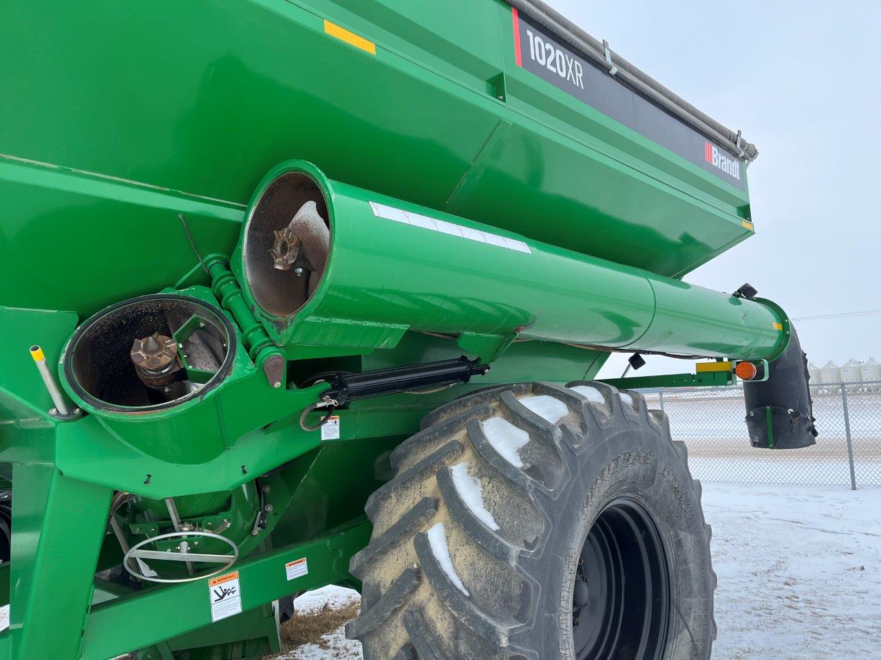 2017 Brandt 1020XR Grain Cart