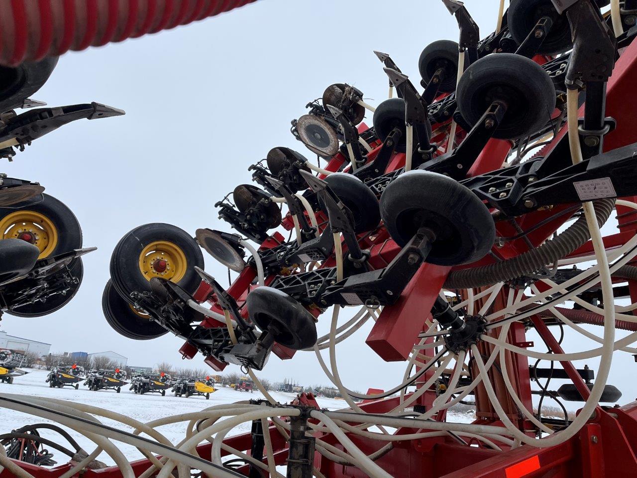 2013 Bourgault 3320QDA 60'10" w/ 6550ST Air Drill