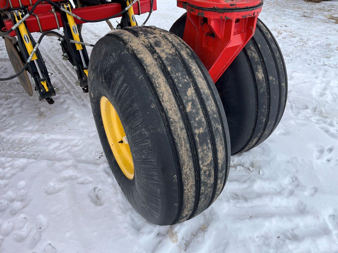 2013 Bourgault 3320QDA 60'10" w/ 6550ST Air Drill