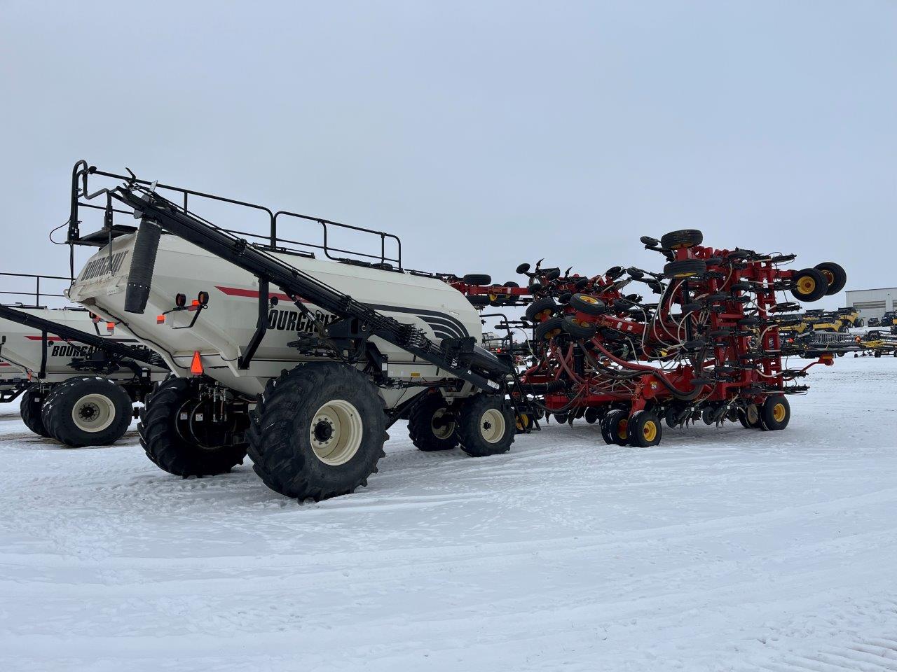 2013 Bourgault 3320QDA 60'10" w/ 6550ST Air Drill