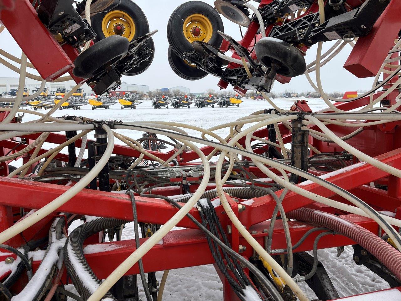 2013 Bourgault 3320QDA 60'10" w/ 6550ST Air Drill