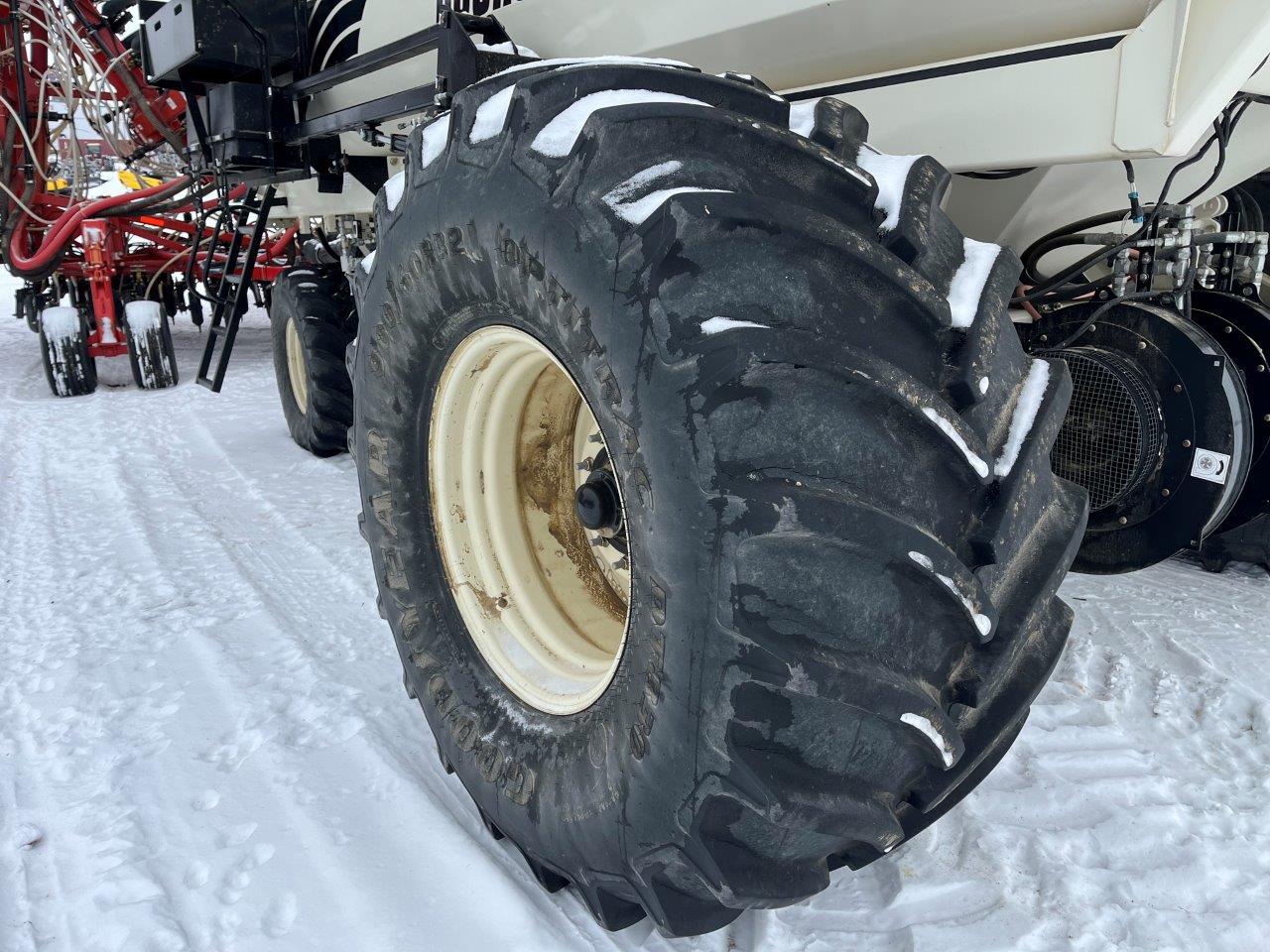 2013 Bourgault 3320QDA 60'10" w/ 6550ST Air Drill