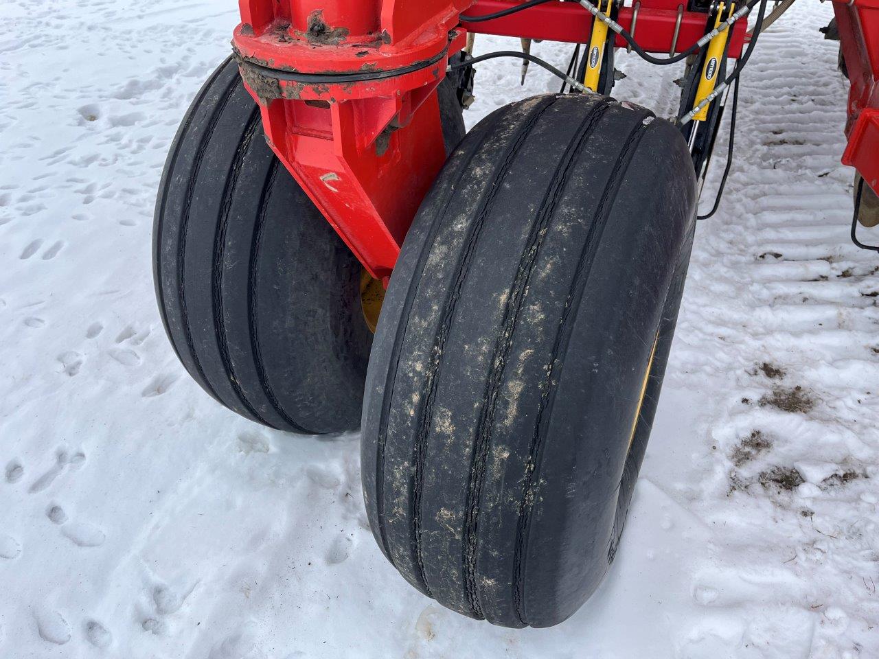 2013 Bourgault 3320QDA 60'10" w/ 6550ST Air Drill