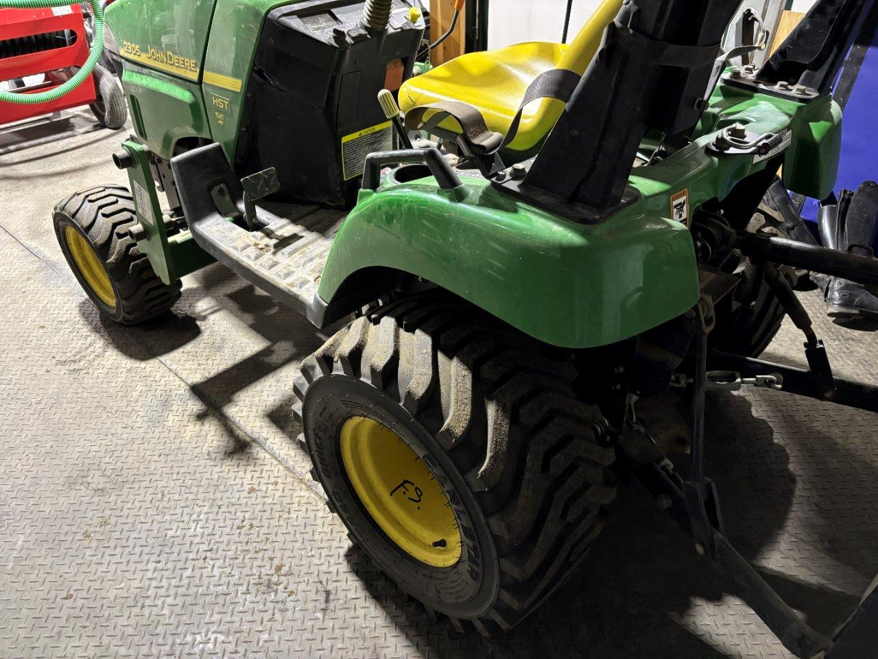 2009 John Deere 2305 Tractor