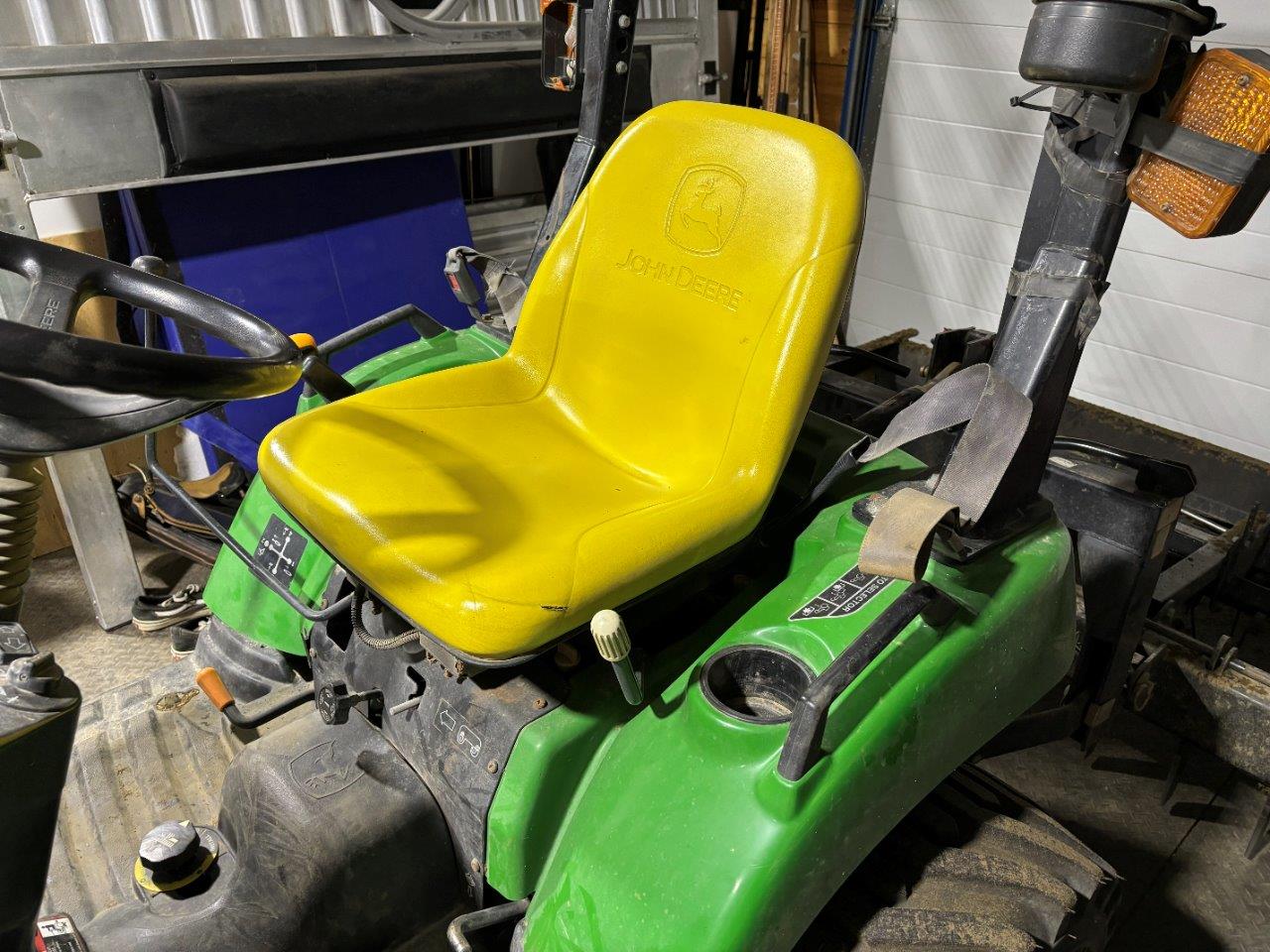 2009 John Deere 2305 Tractor