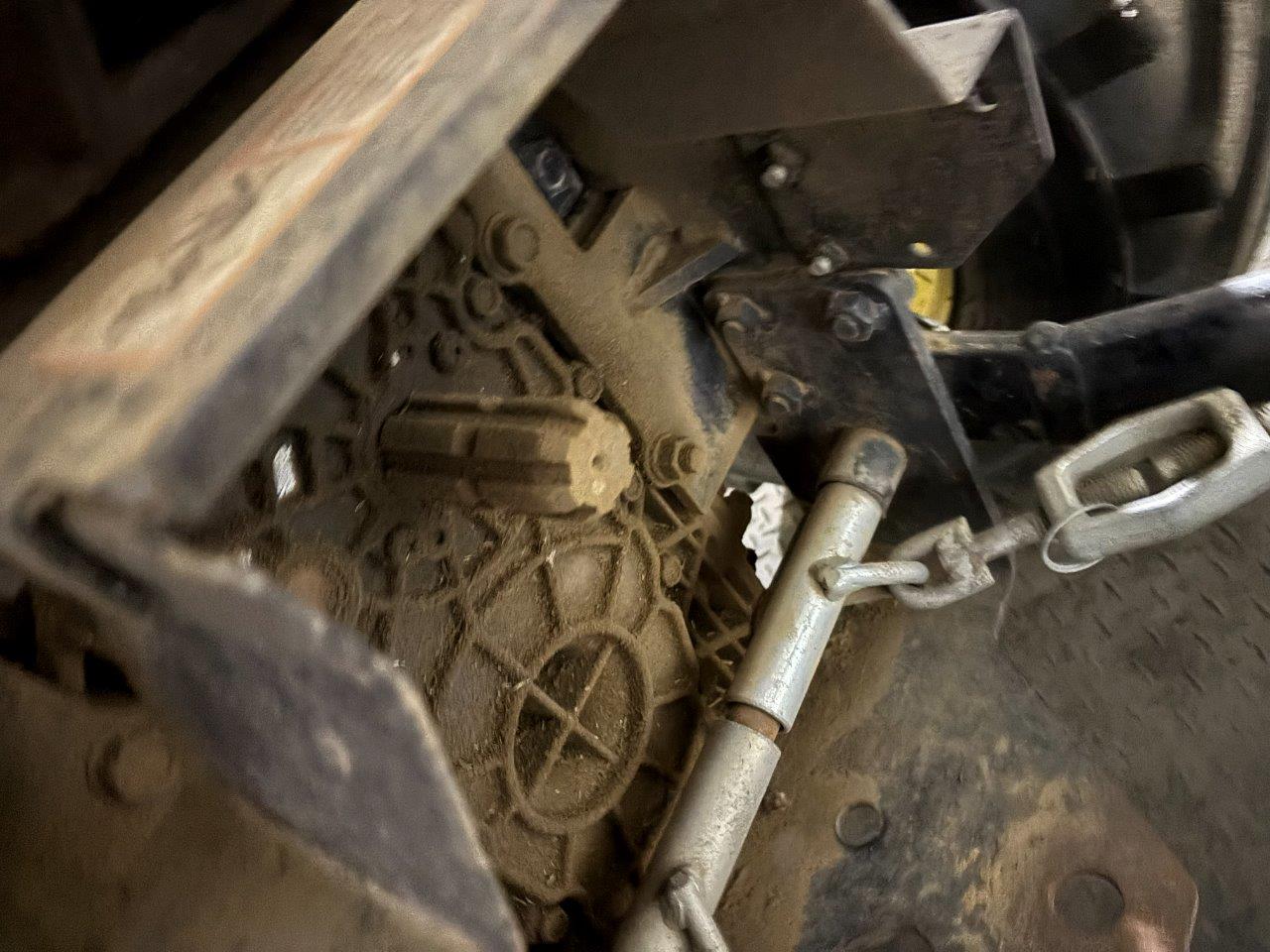 2009 John Deere 2305 Tractor