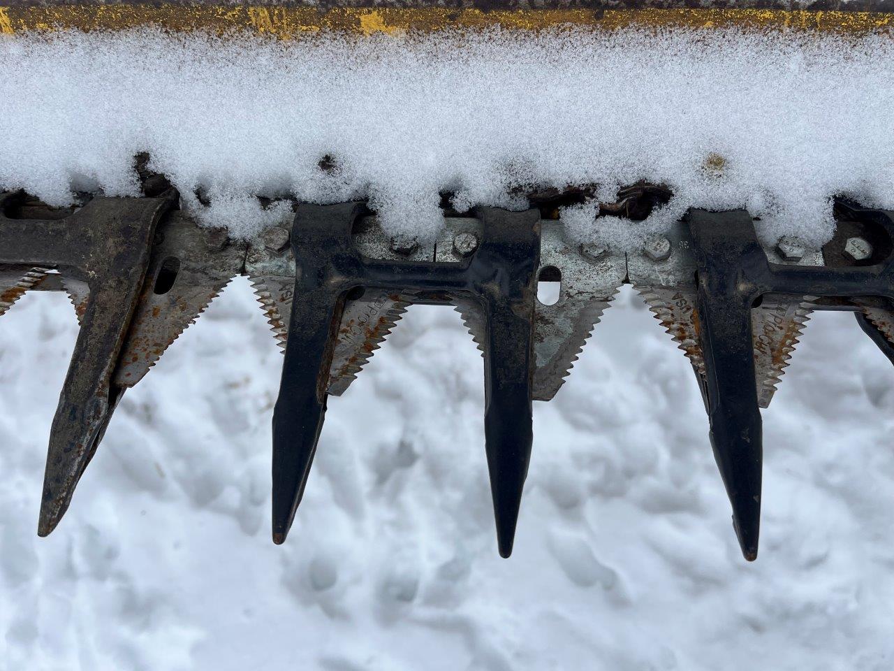 2006 New Holland HB30 Windrower Draper Header