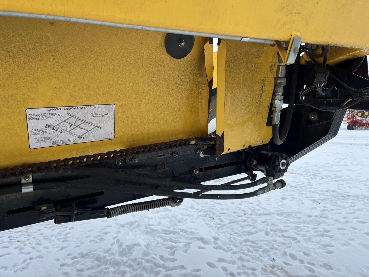 2006 New Holland HB30 Windrower Draper Header