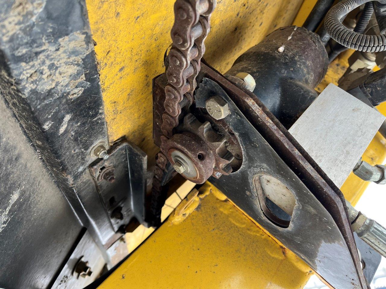 2006 New Holland HB30 Windrower Draper Header