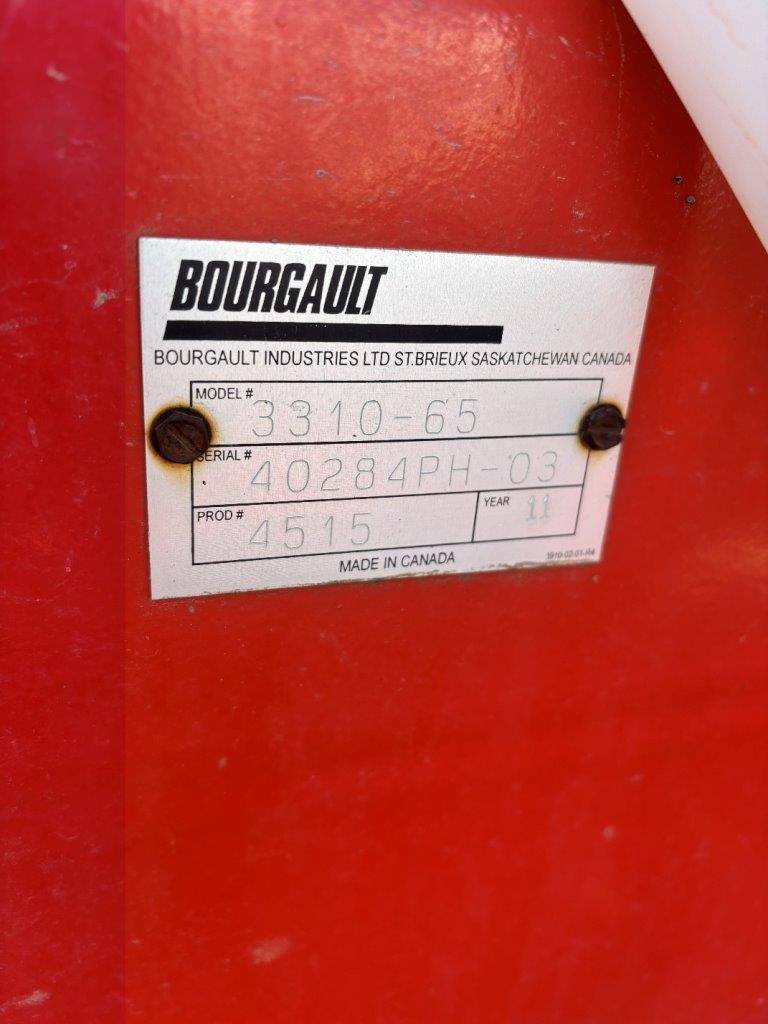 2011 Bourgault 3310PHD 65'12" w/ 2013 6700ST Air Drill
