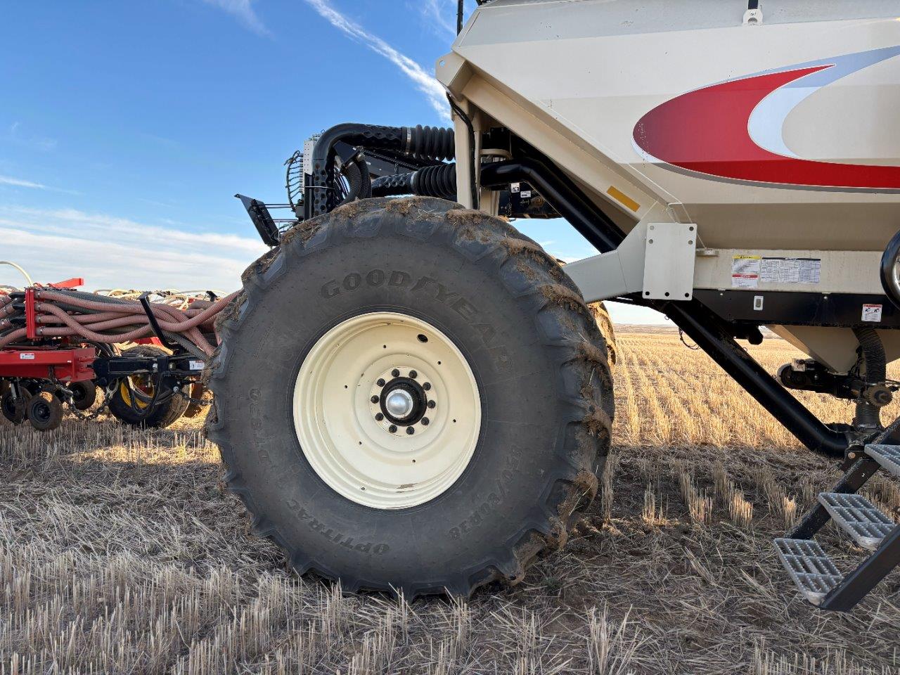 2018 Bourgault 3320XTC 76'12" w/ 7950 Air Drill