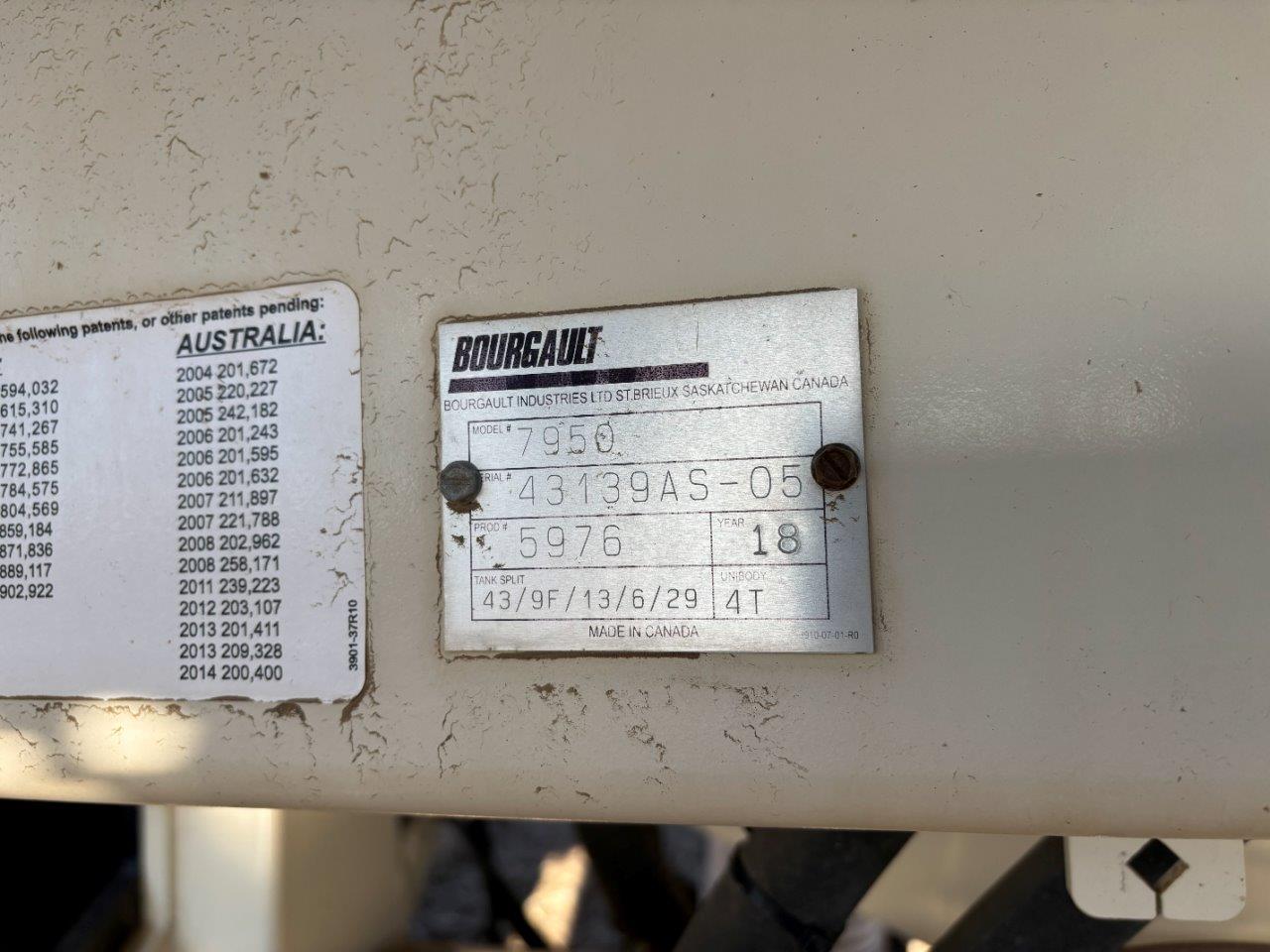 2018 Bourgault 3320XTC 76'12" w/ 7950 Air Drill