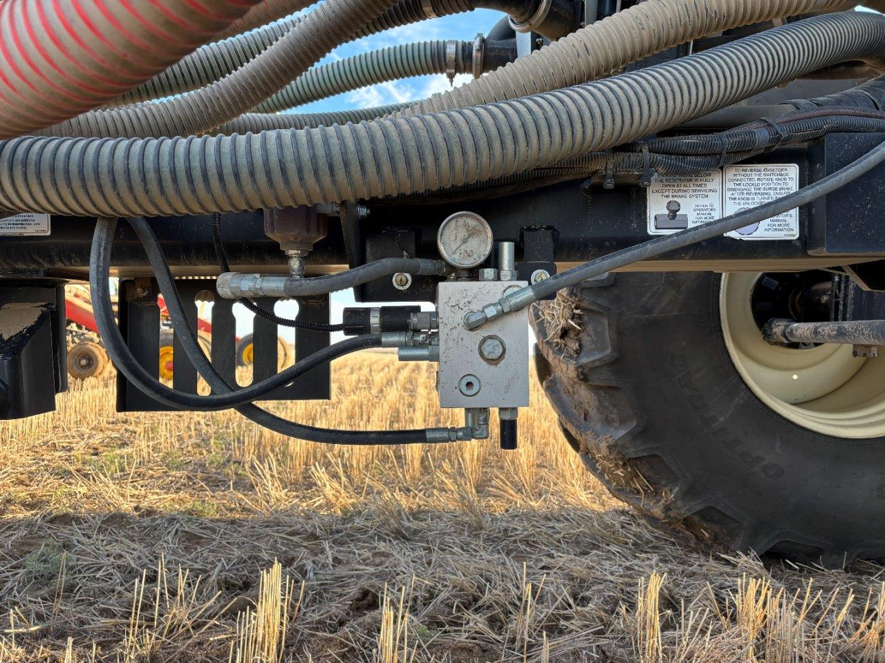 2018 Bourgault 3320XTC 76'12" w/ 7950 Air Drill