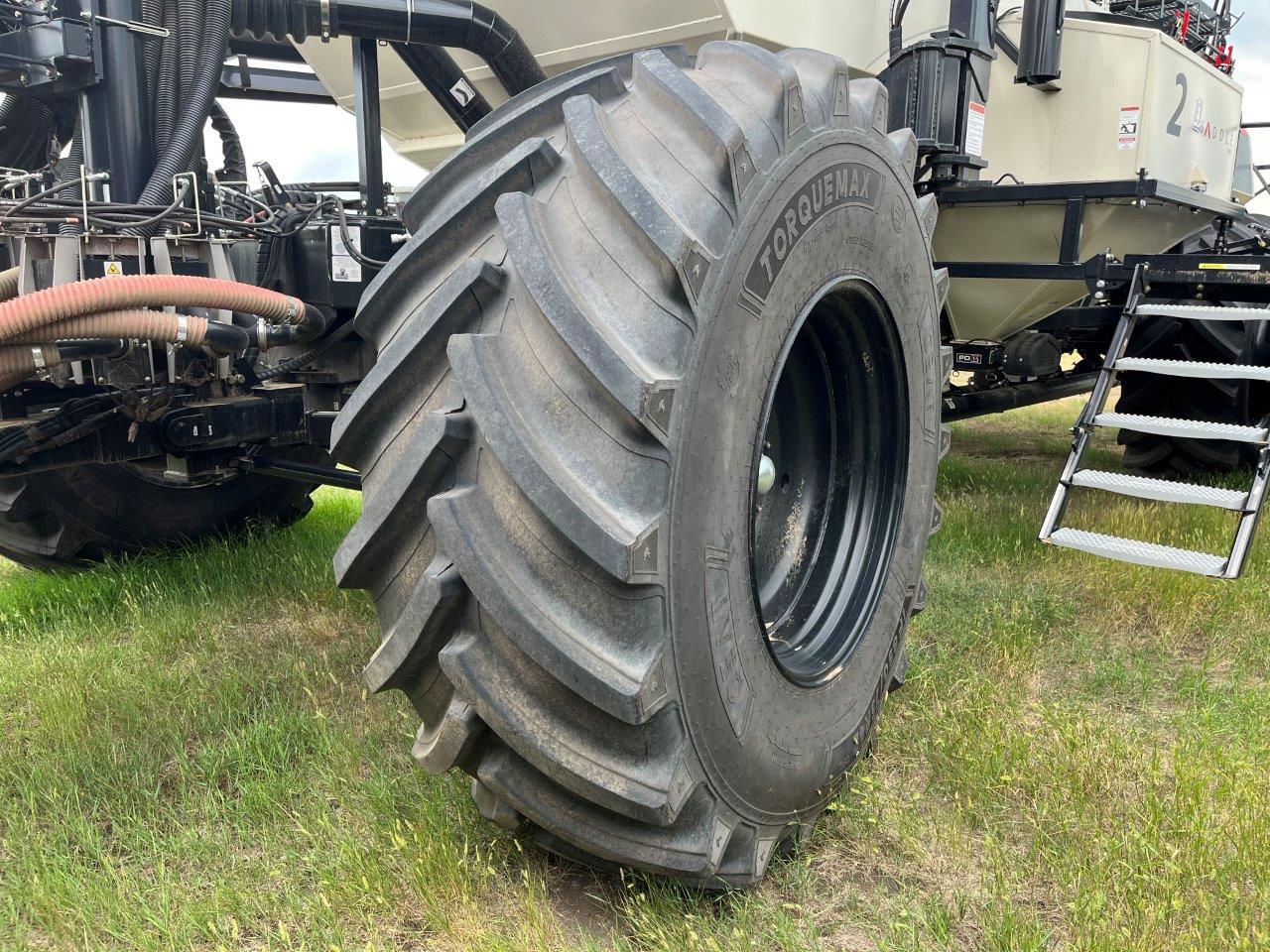 2025 Bourgault 3335QDA PLX MRB ID 76'10" w/ 9950 Air Drill