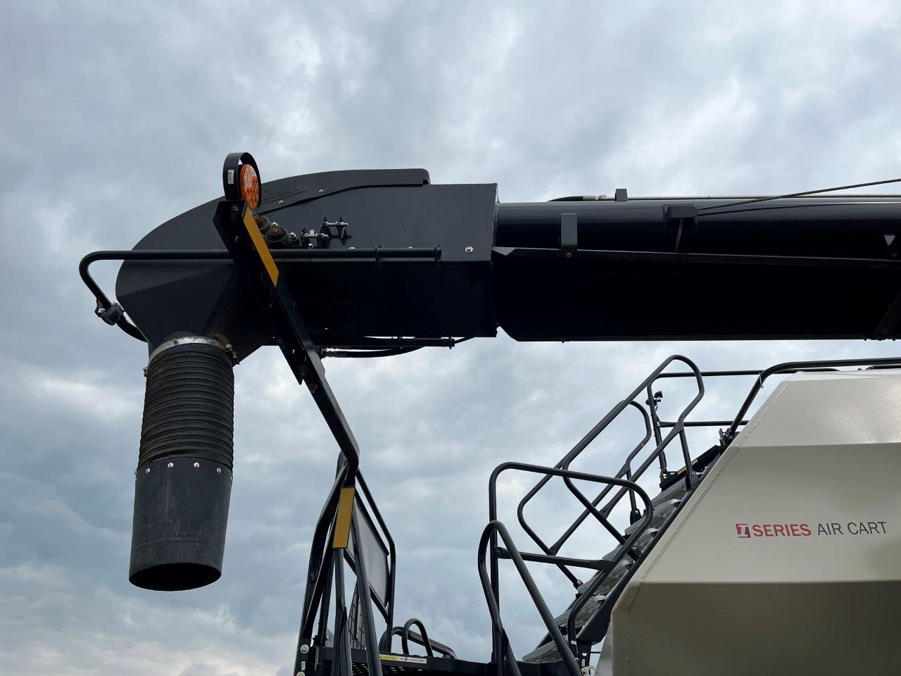 2025 Bourgault 3335QDA PLX MRB ID 76'10" w/ 9950 Air Drill