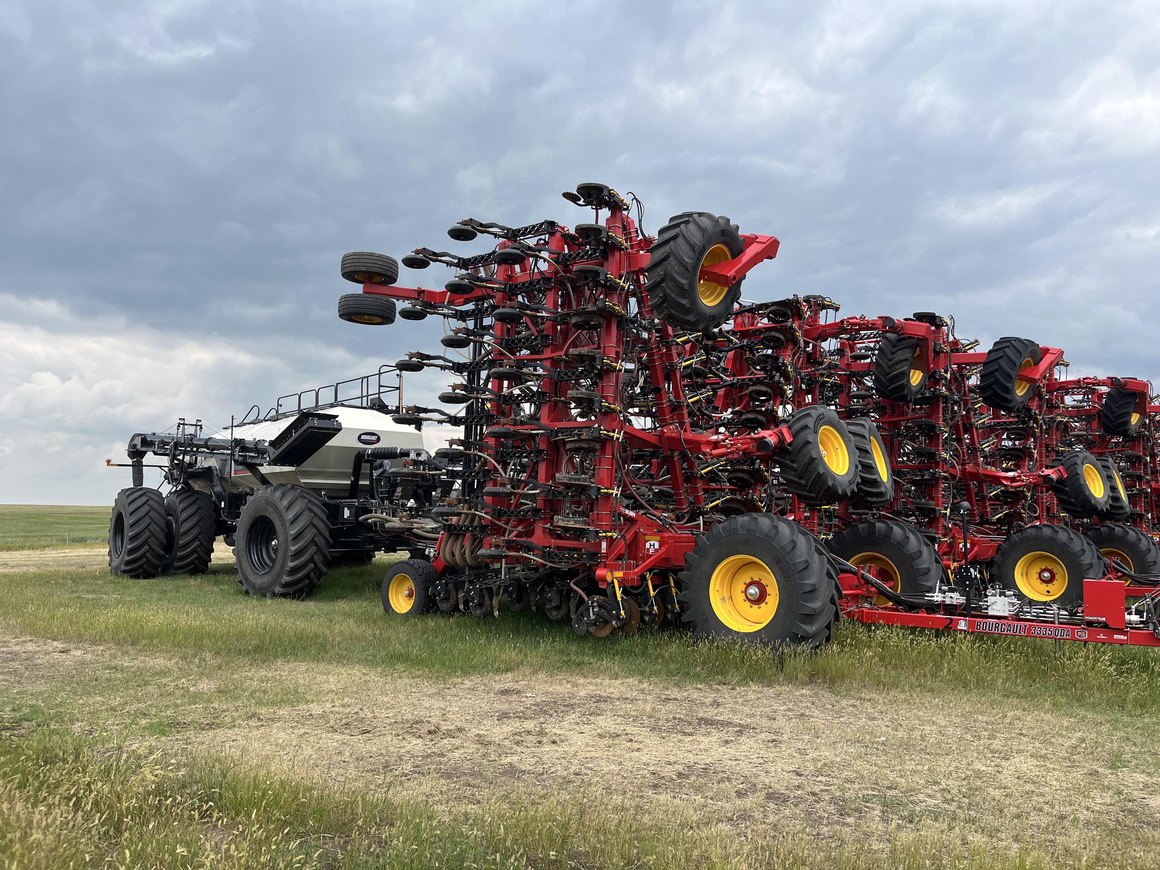 2025 Bourgault 3335QDA PLX MRB ID 76'10" w/ 9950 Air Drill