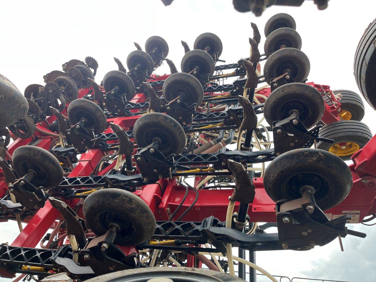 2025 Bourgault 3335QDA PLX MRB ID 76'10" w/ 9950 Air Drill