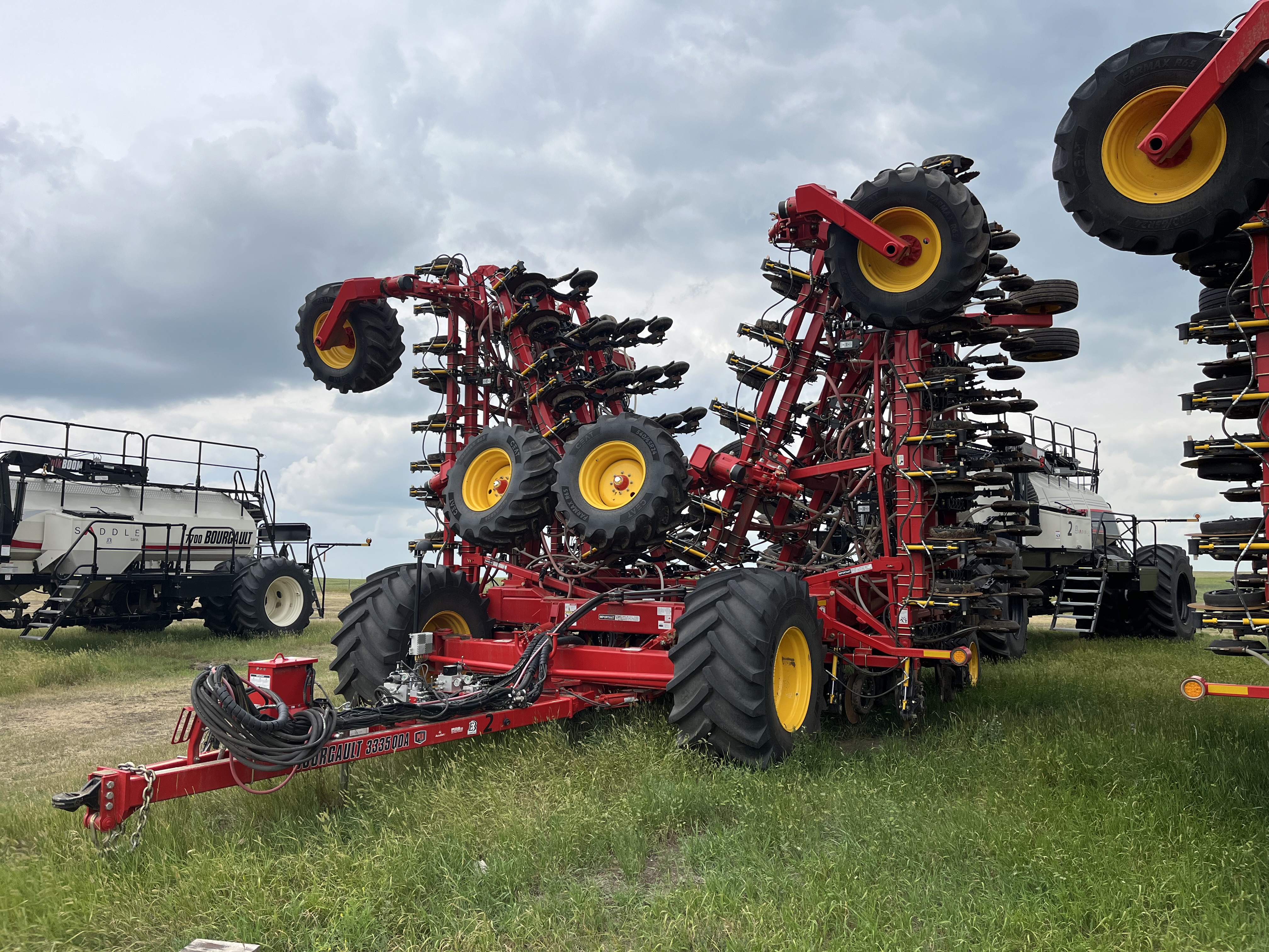 2025 Bourgault 3335QDA PLX MRB ID 76'10" w/ 9950 Air Drill