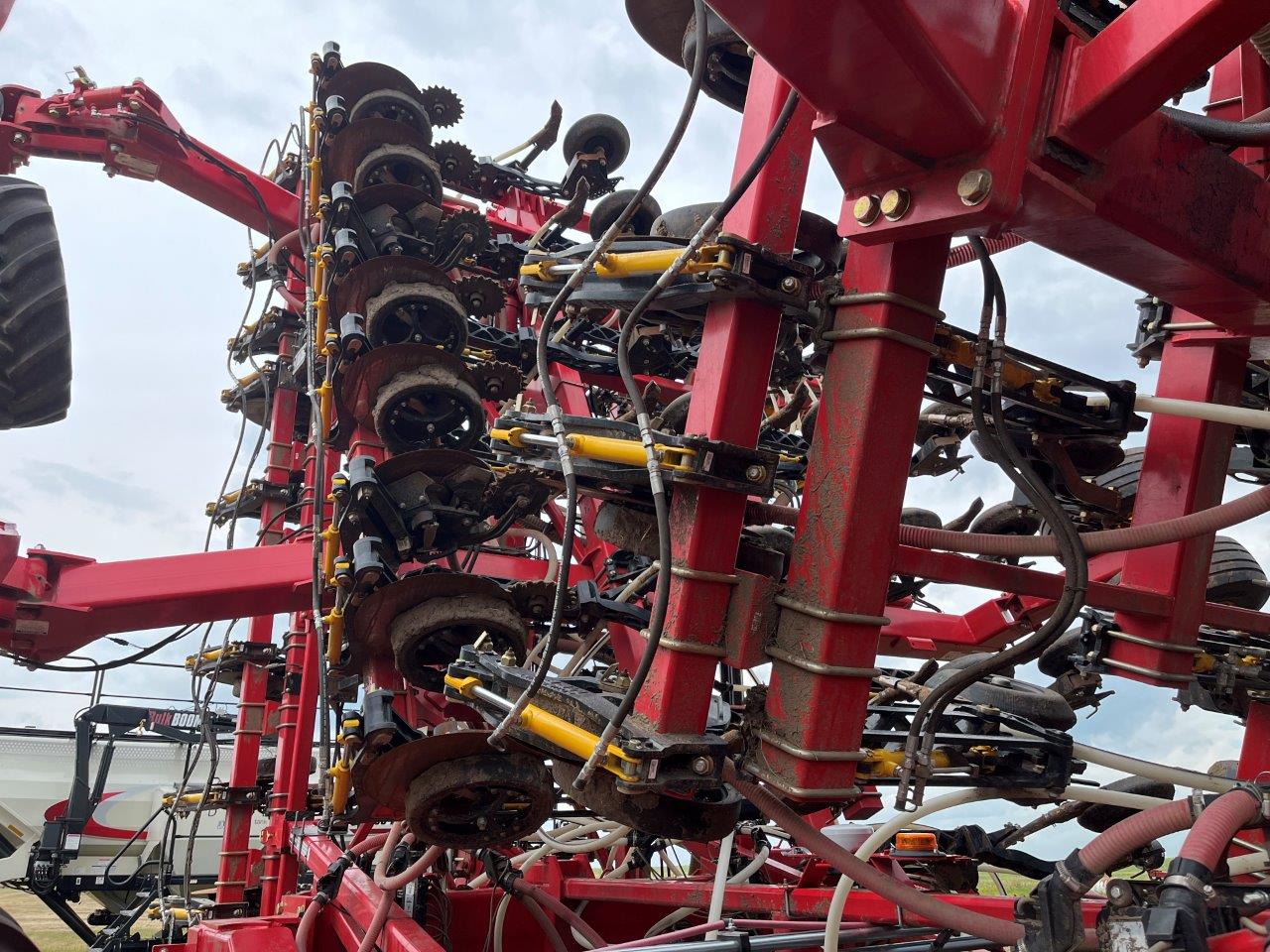 2025 Bourgault 3335QDA PLX MRB ID 76'10" w/ 9950 Air Drill