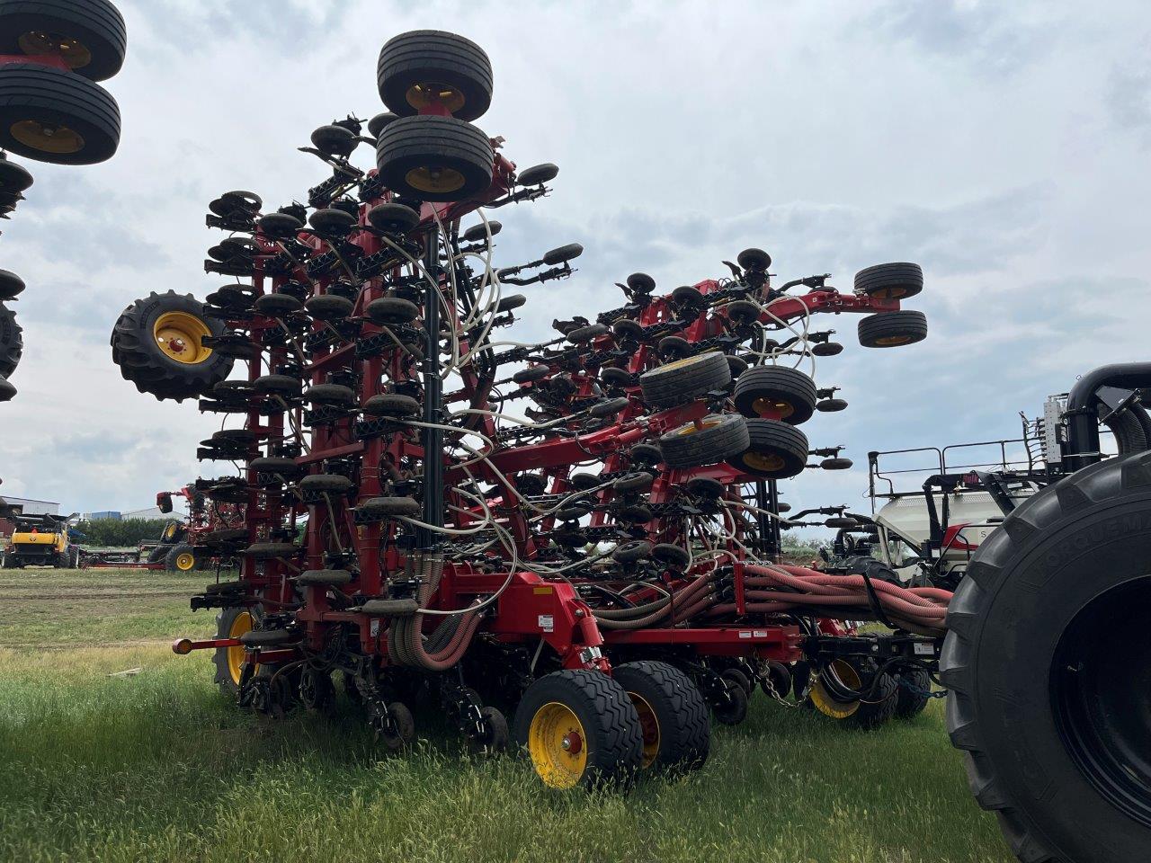 2025 Bourgault 3335QDA PLX MRB ID 76'10" w/ 9950 Air Drill