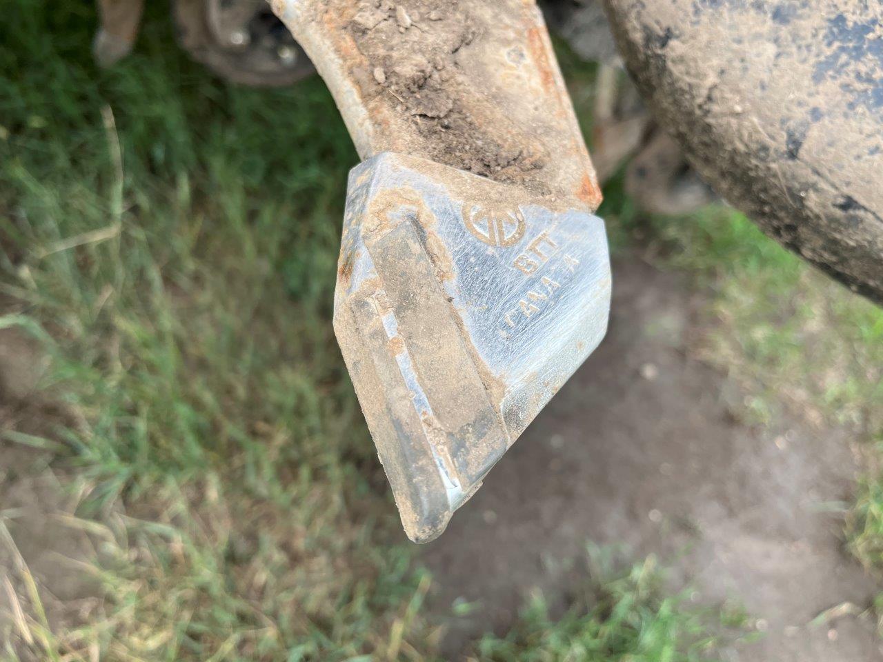 2025 Bourgault 3335QDA PLX MRB ID 76'10" w/ 9950 Air Drill