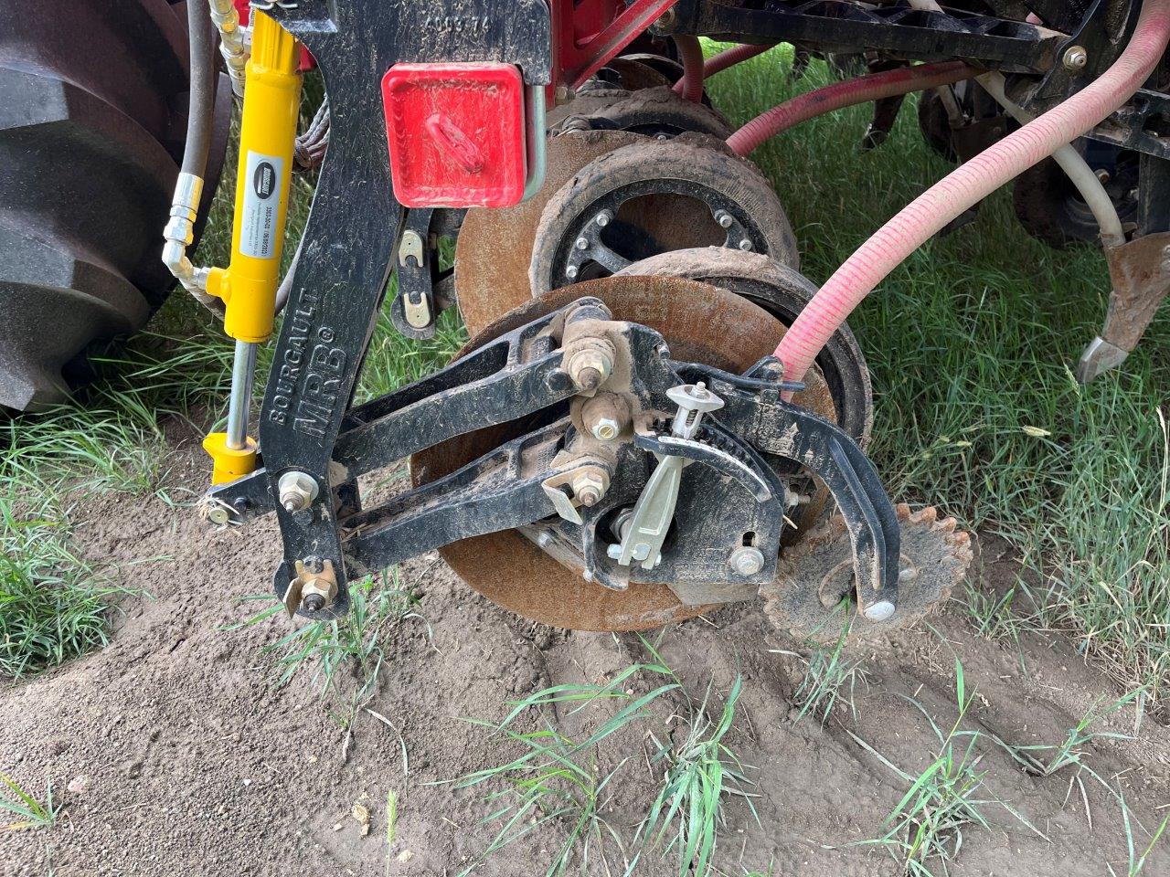 2025 Bourgault 3335QDA PLX MRB ID 76'10" w/ 9950 Air Drill