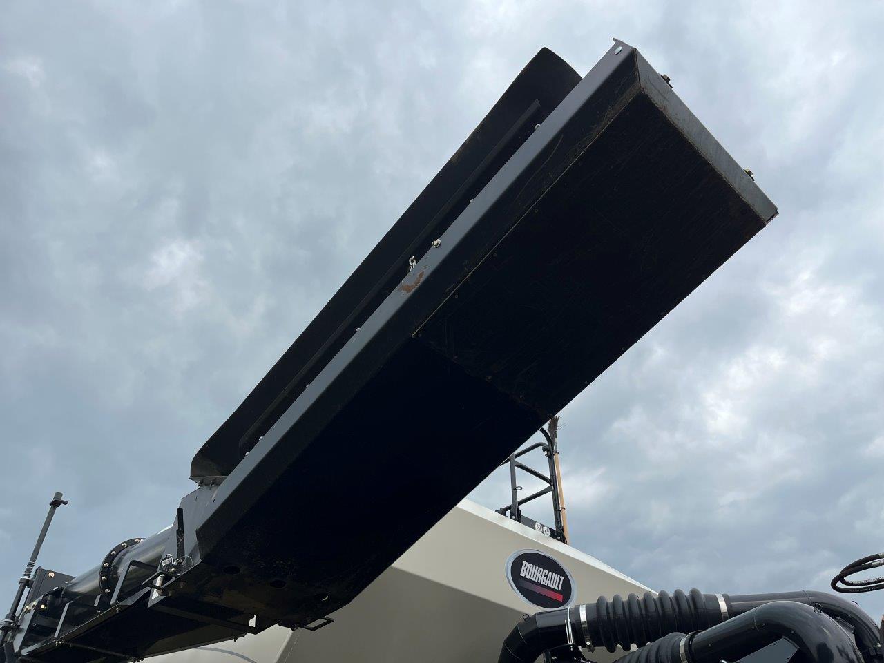 2025 Bourgault 3335QDA PLX MRB ID 76'10" w/ 9950 Air Drill